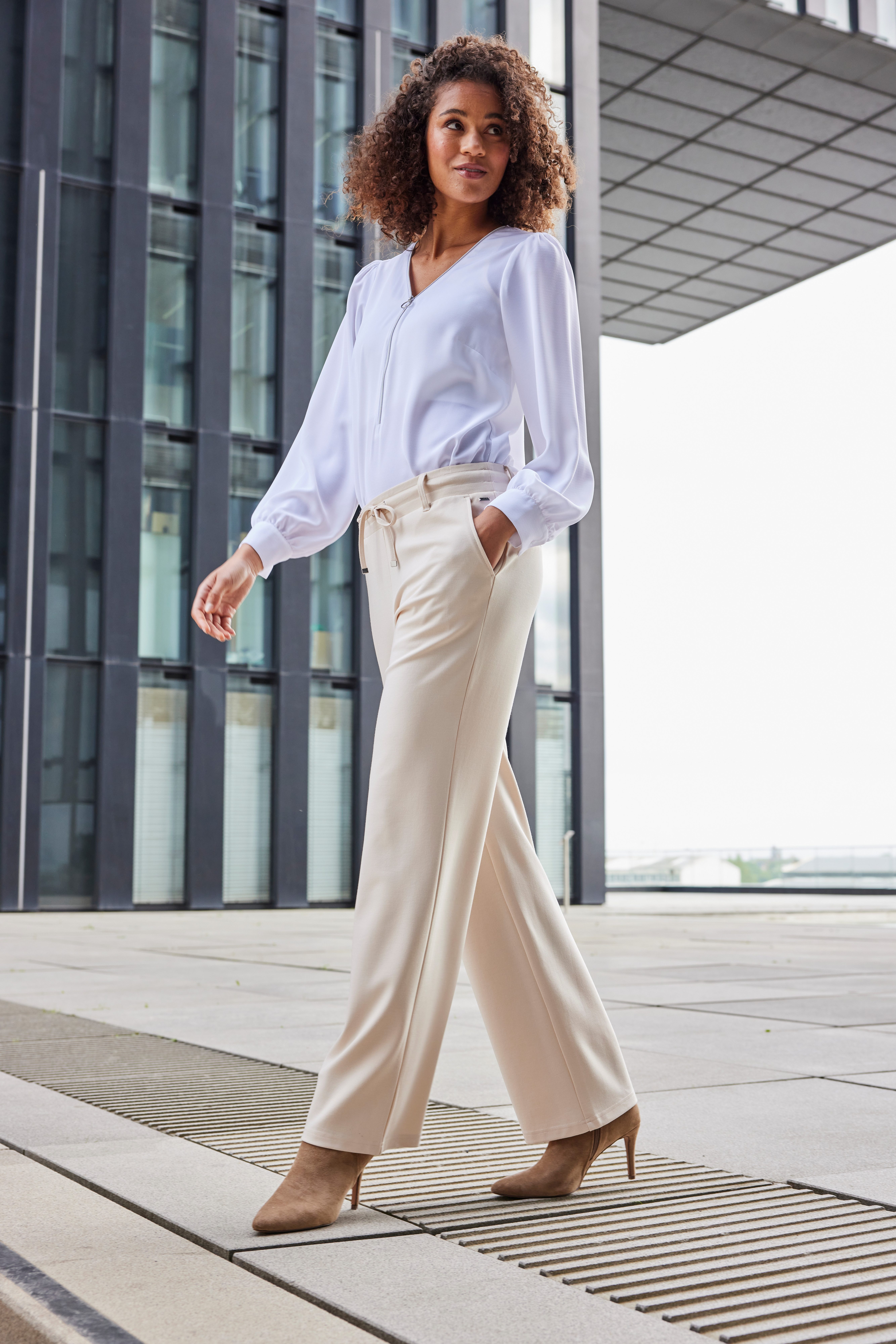 Lascana Homewearbroek in zacht vloeiend materiaal loungewear