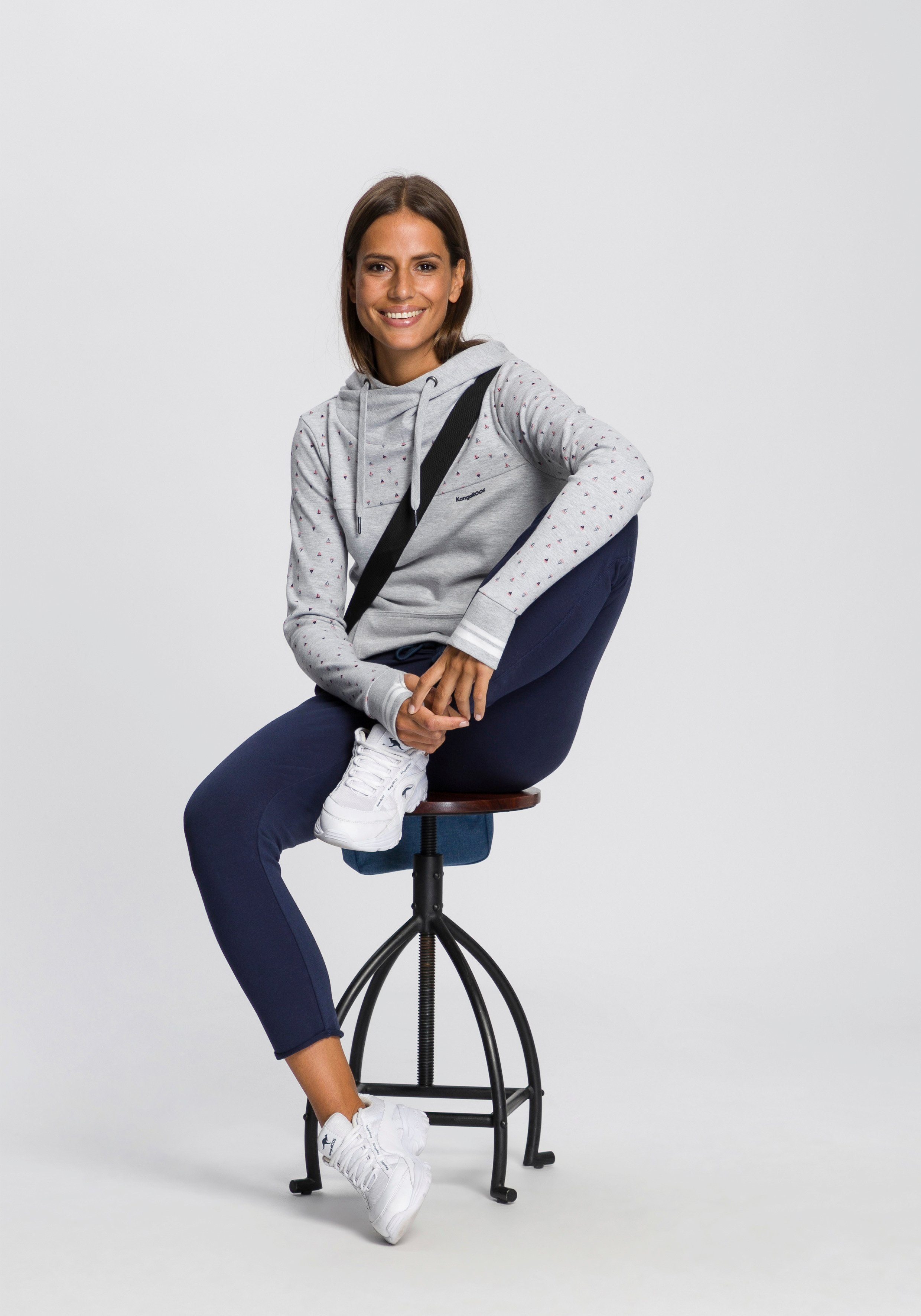 KangaROOS Joggingbroek in 7/8-lengte met logoprint