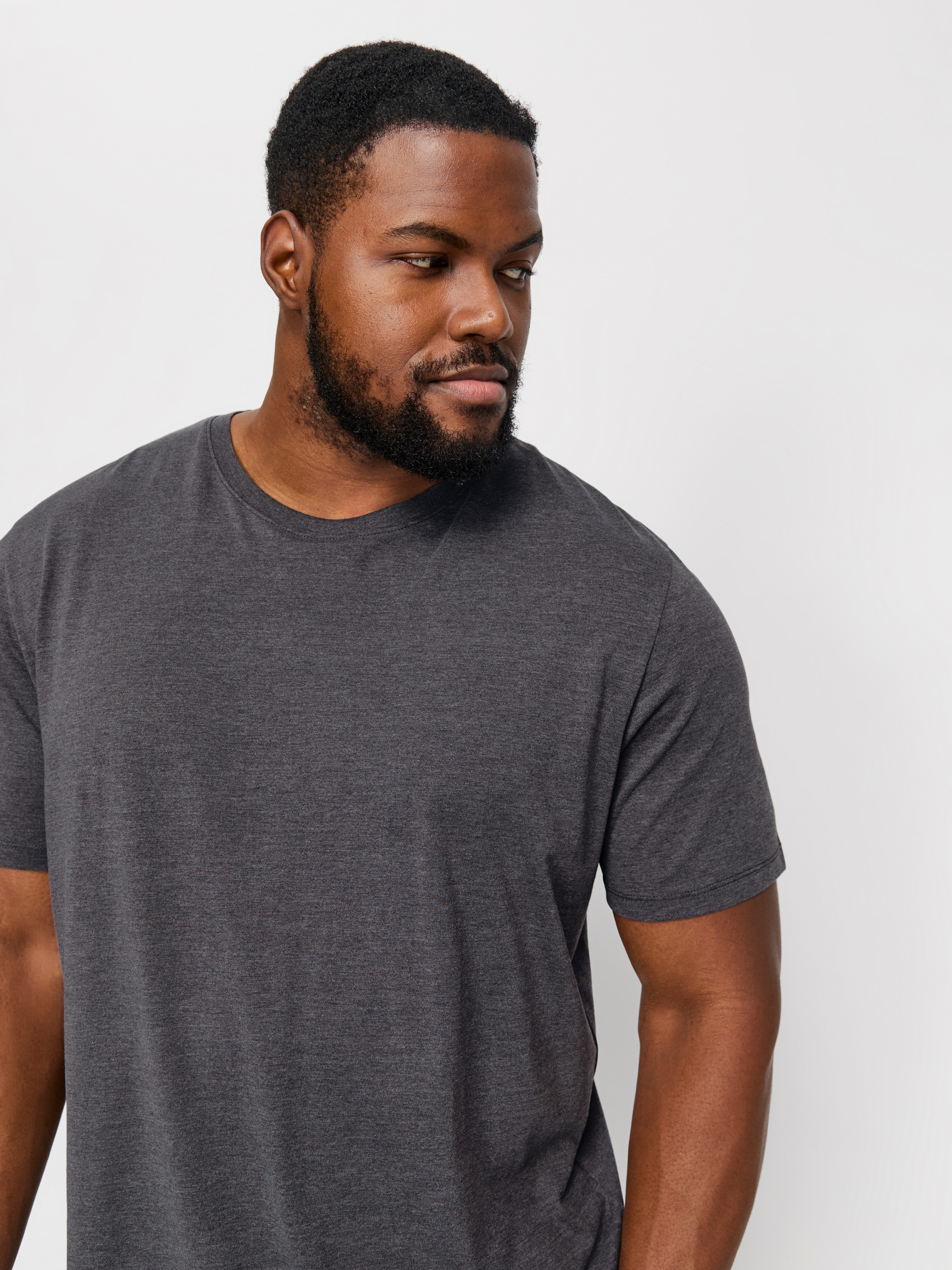 Jack & Jones PlusSize Shirt met ronde hals JJEORGANIC MEL TEE SS O-NECK NOOS PLS