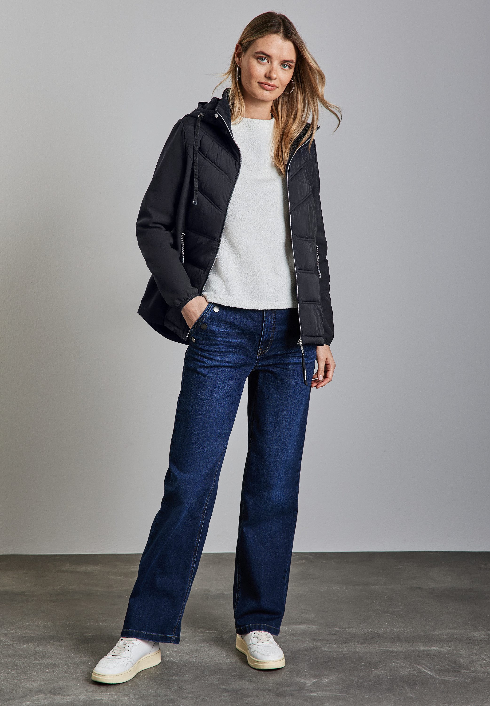 STREET ONE Softshell-jack met capuchon en rijgkoord