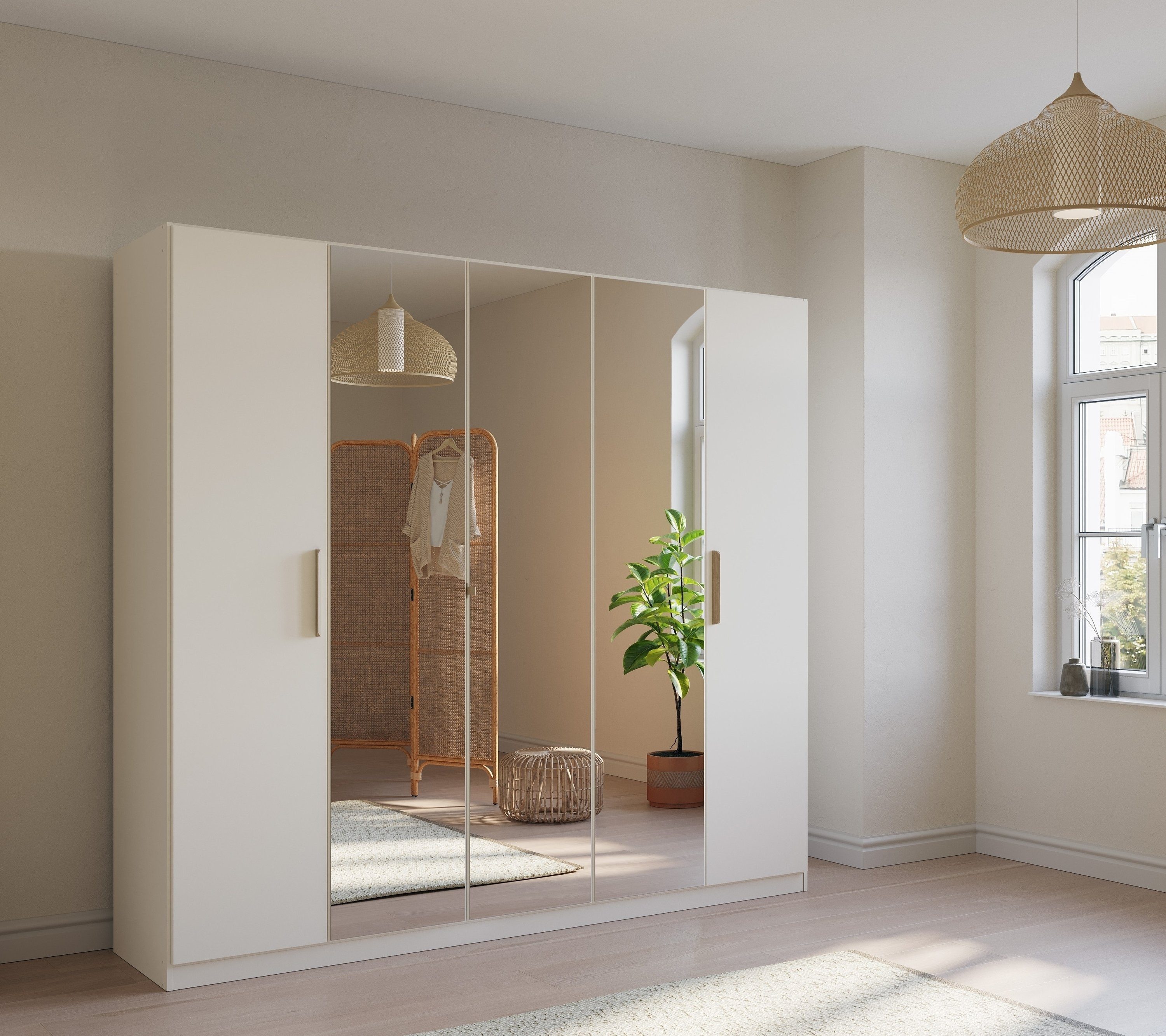 rauch Kledingkast Skandi by Quadra Spin Slaapkamerkast in landelijke stijl met massief houten grepen, het gehele oppervlak bedekkende spiegeldeuren
