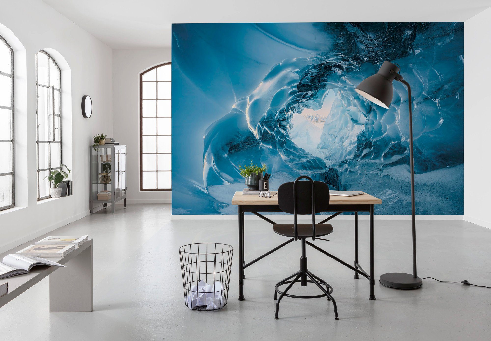 Komar Vliesbehang Digitale print vlies - The Eye of the Glacier - Afmeting 450 x 280 cm (9 stuks)