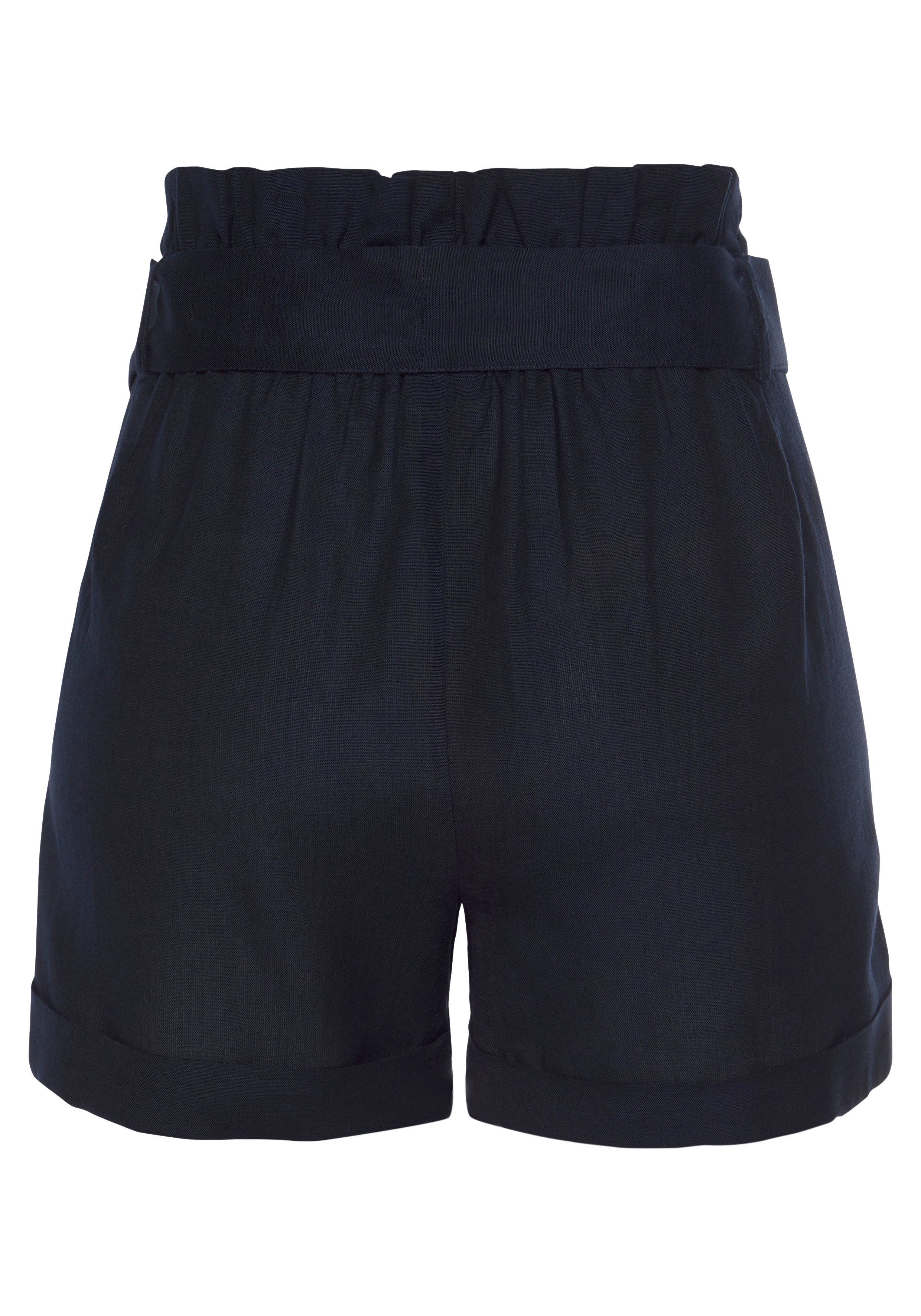 Lascana Short en knoopsluiting, korte broek, linnenbroek, zomershort (Met een bindceintuur)