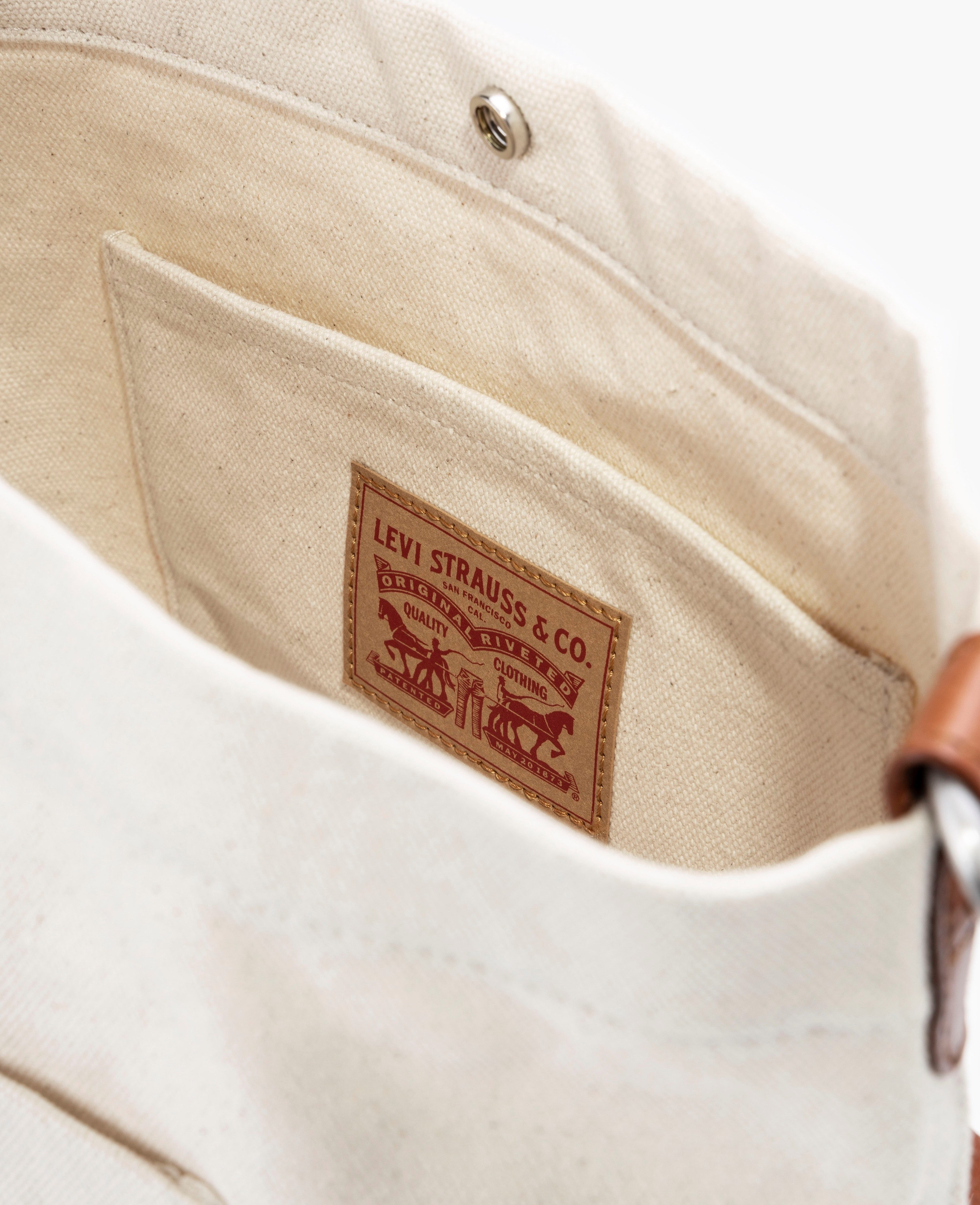 Levi's® Handtas WOMEN'S HERITAGE BUCKET BAG
