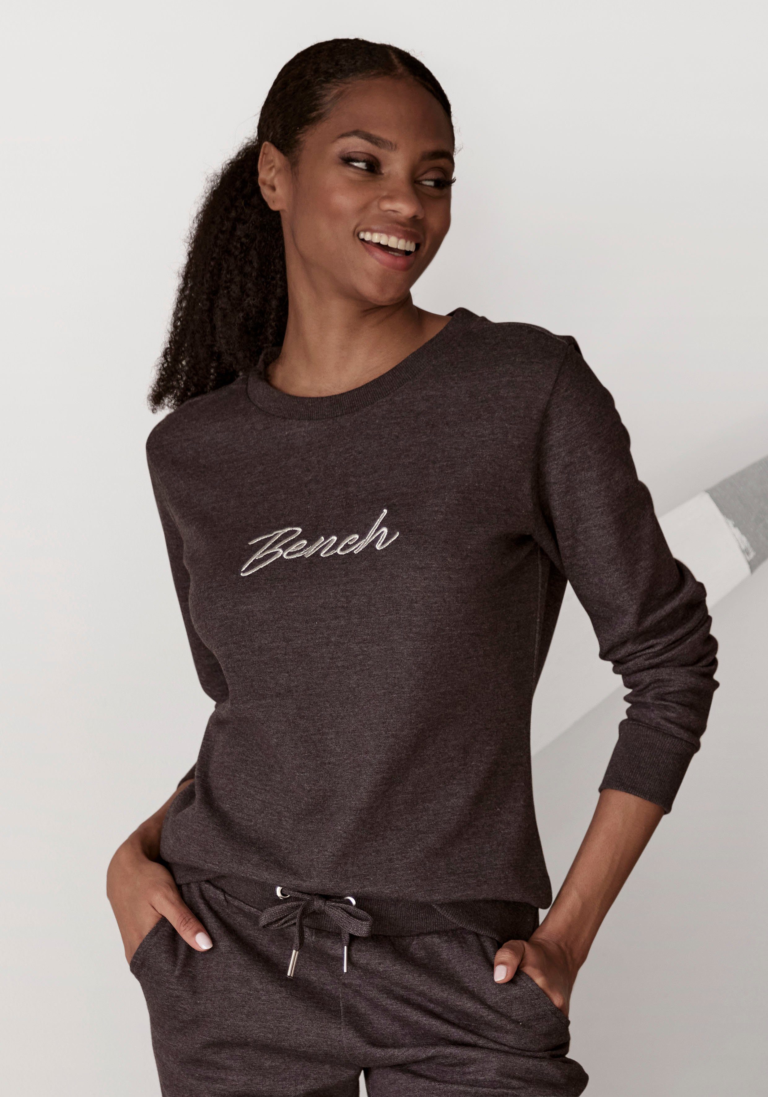 NU 20% KORTING: Bench. Loungewear Sweatshirt