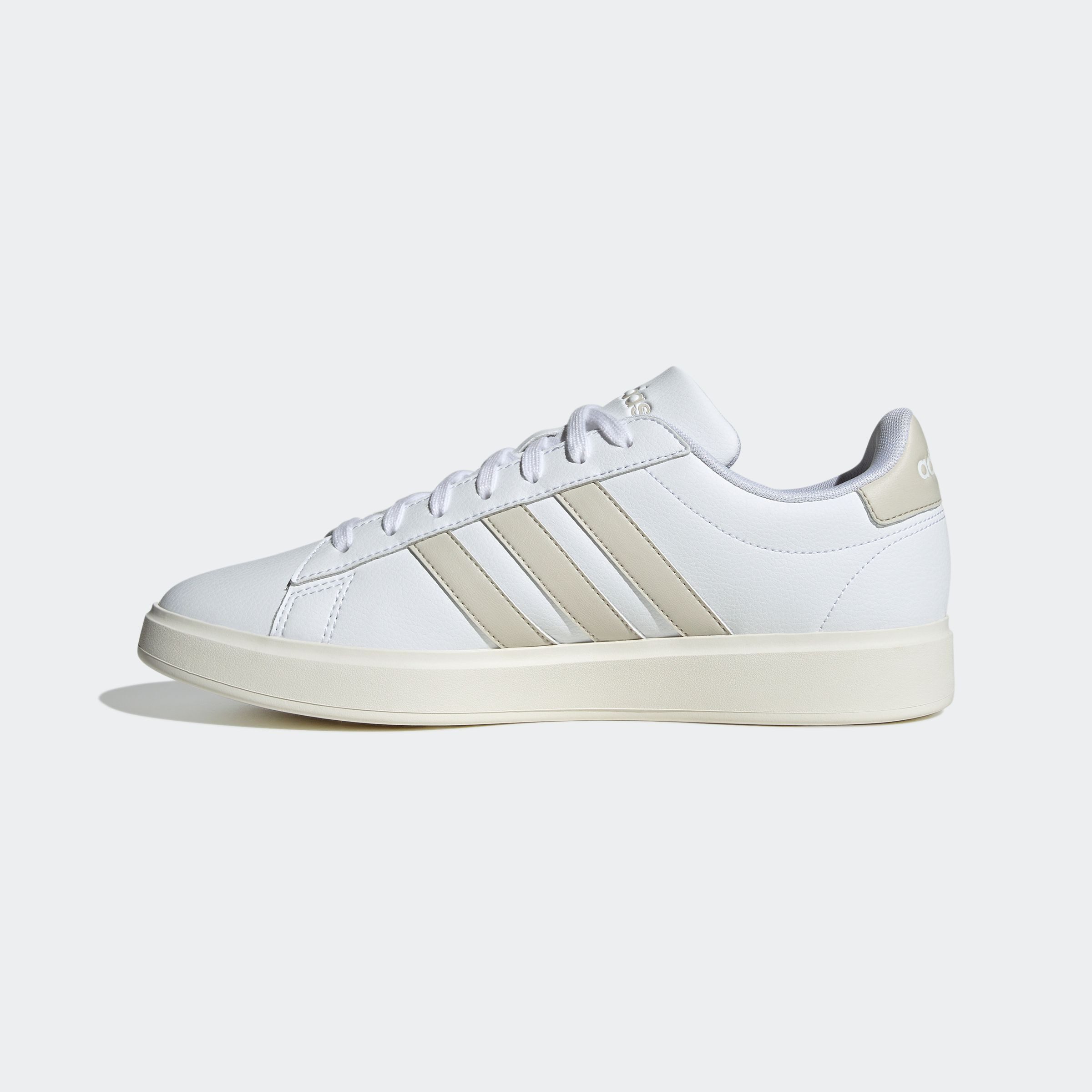 adidas Sportswear Sneakers GRAND COURT CLOUDFOAM COMFORT Design geïnspireerd op de adidas Superstar
