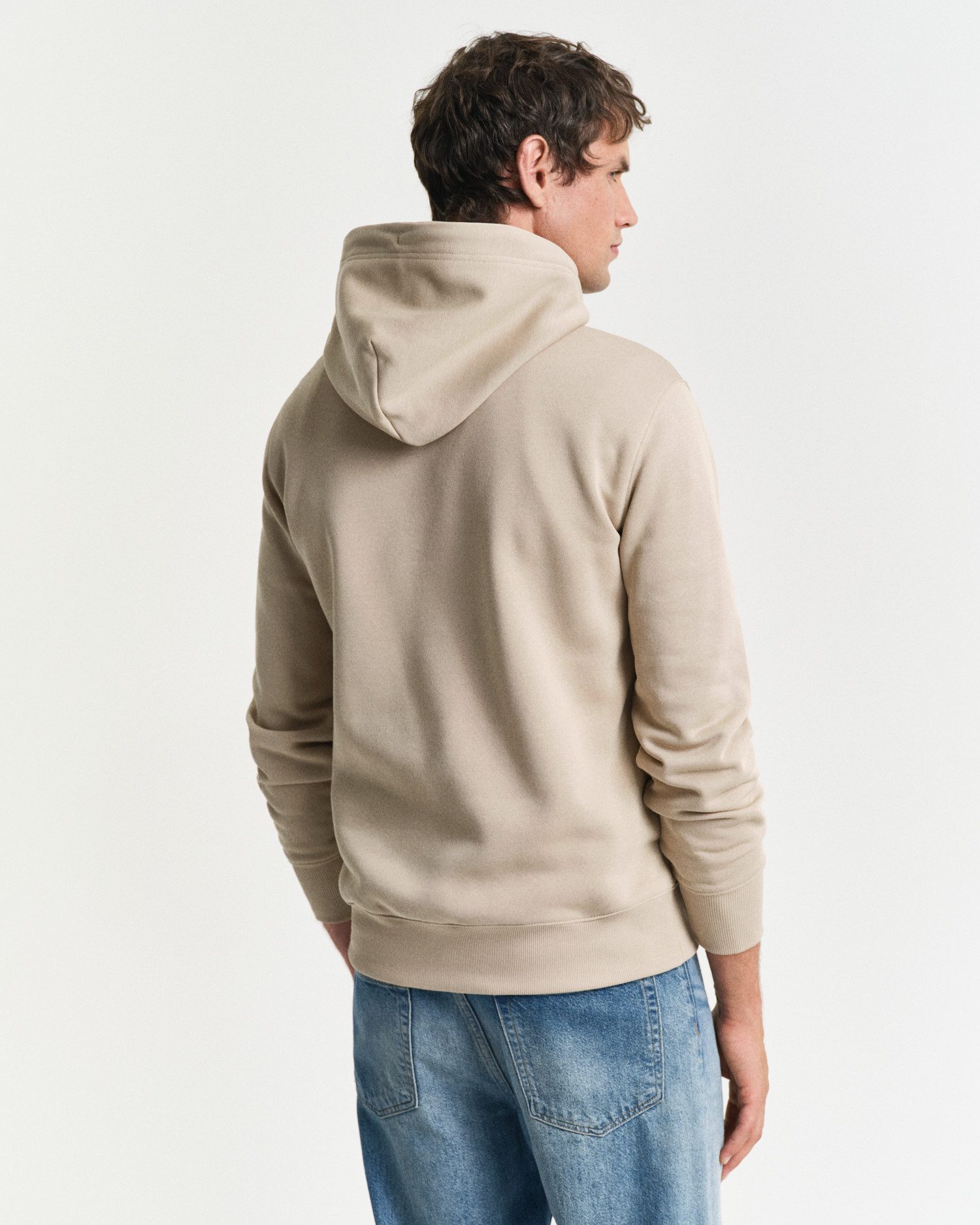 Gant Hoodie REG SHIELD HOODIE met logoborduursel op borsthoogte
