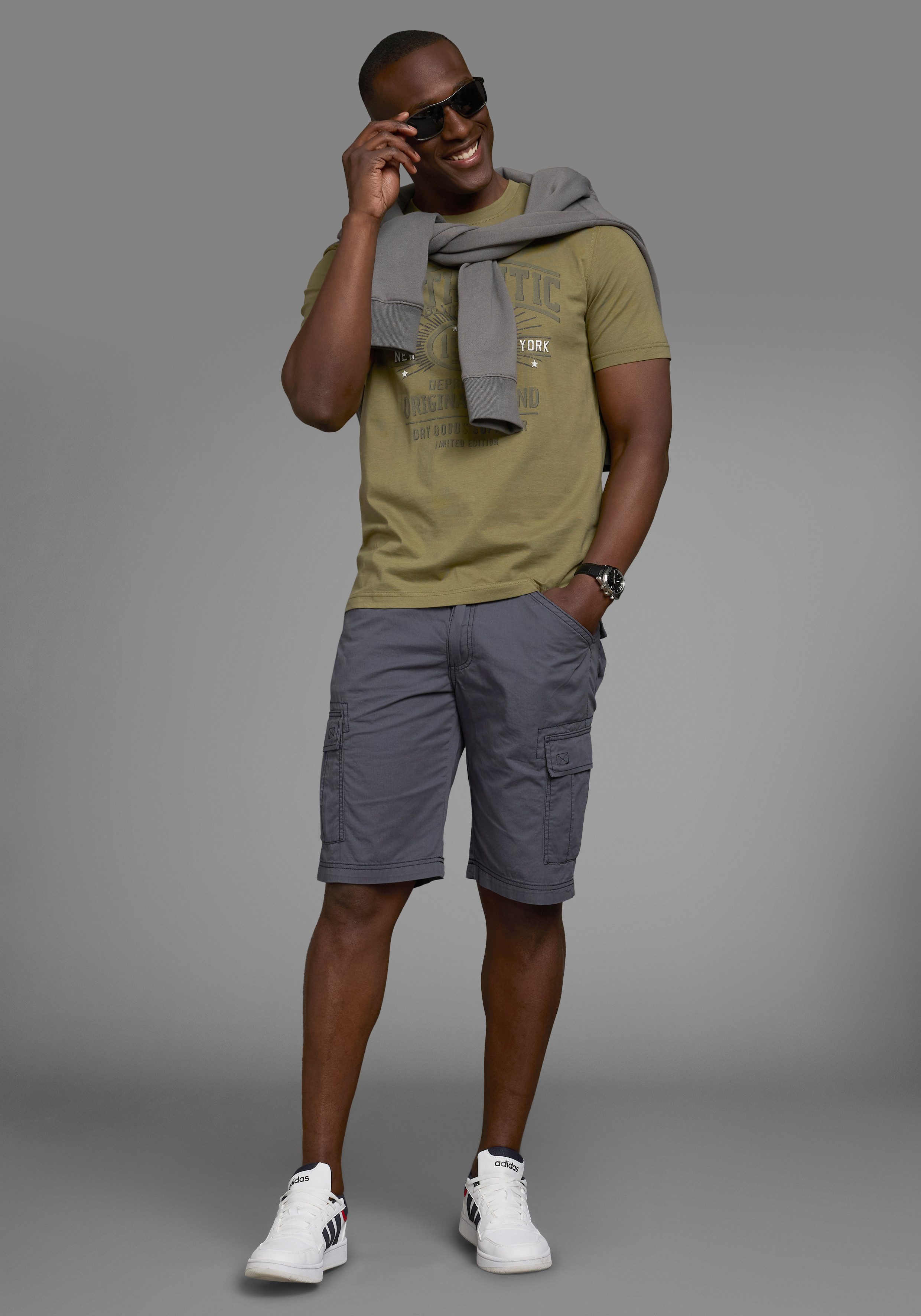 Man's World T-shirt Korte mouwen, casual pasvorm, bedrukt ontwerp, ronde hals
