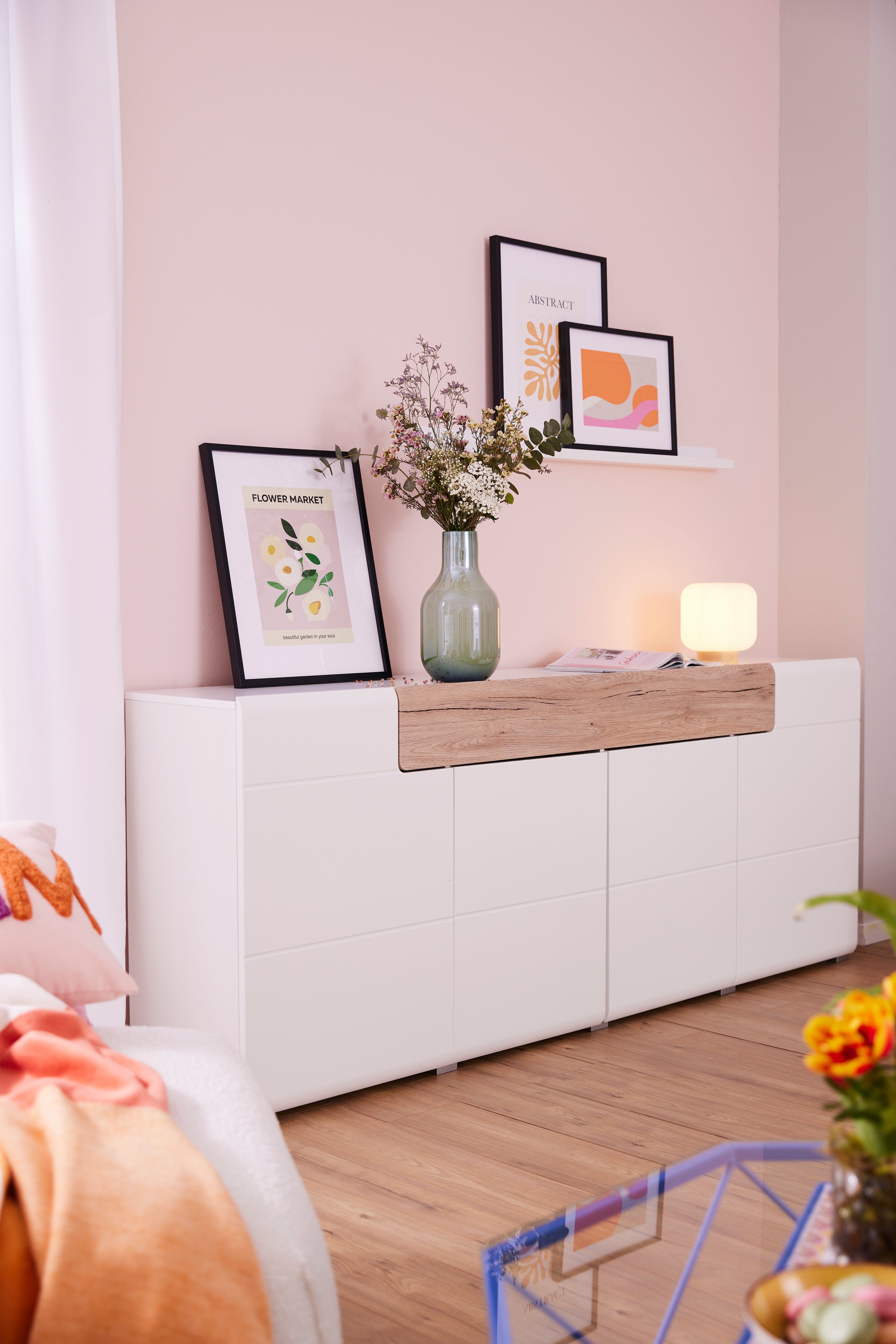 INOSIGN Dressoir Toledo, breedte 208 cm, moderne kast met decoratief freeswerk, greeploos