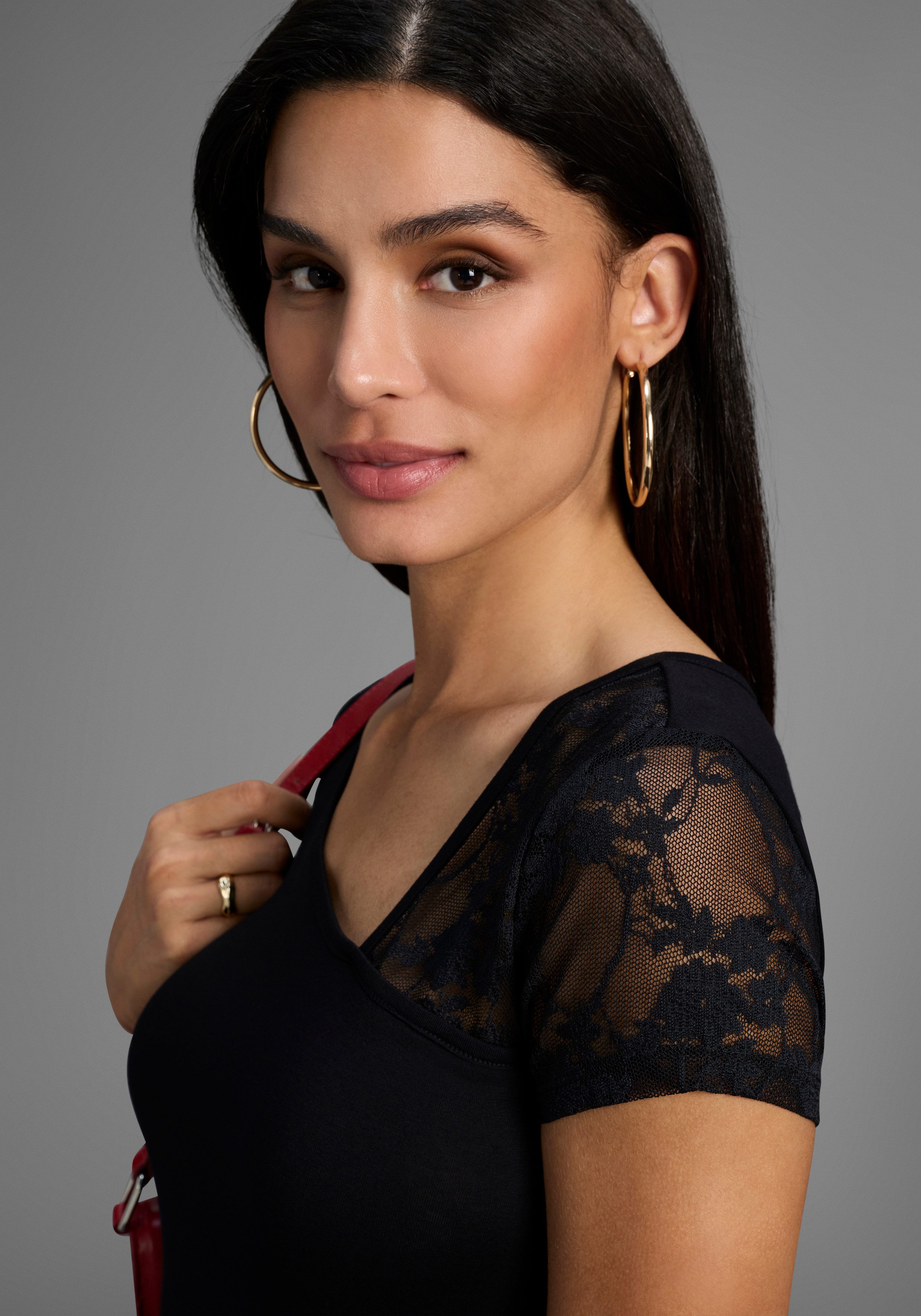 Melrose T-shirt Korte mouwen, feminin gesneden, asymmetrische hals