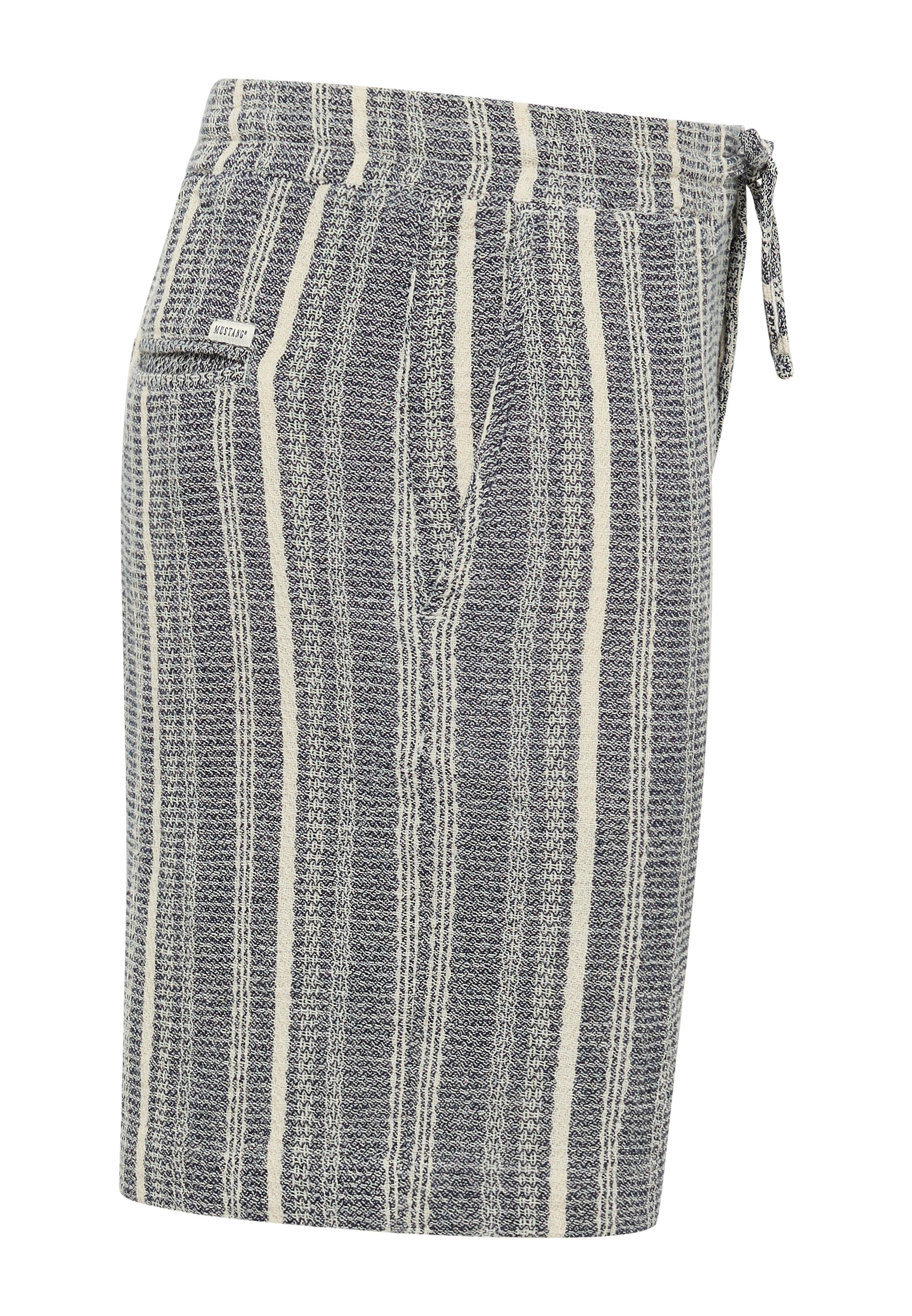 MUSTANG Short Heren Style Lockport