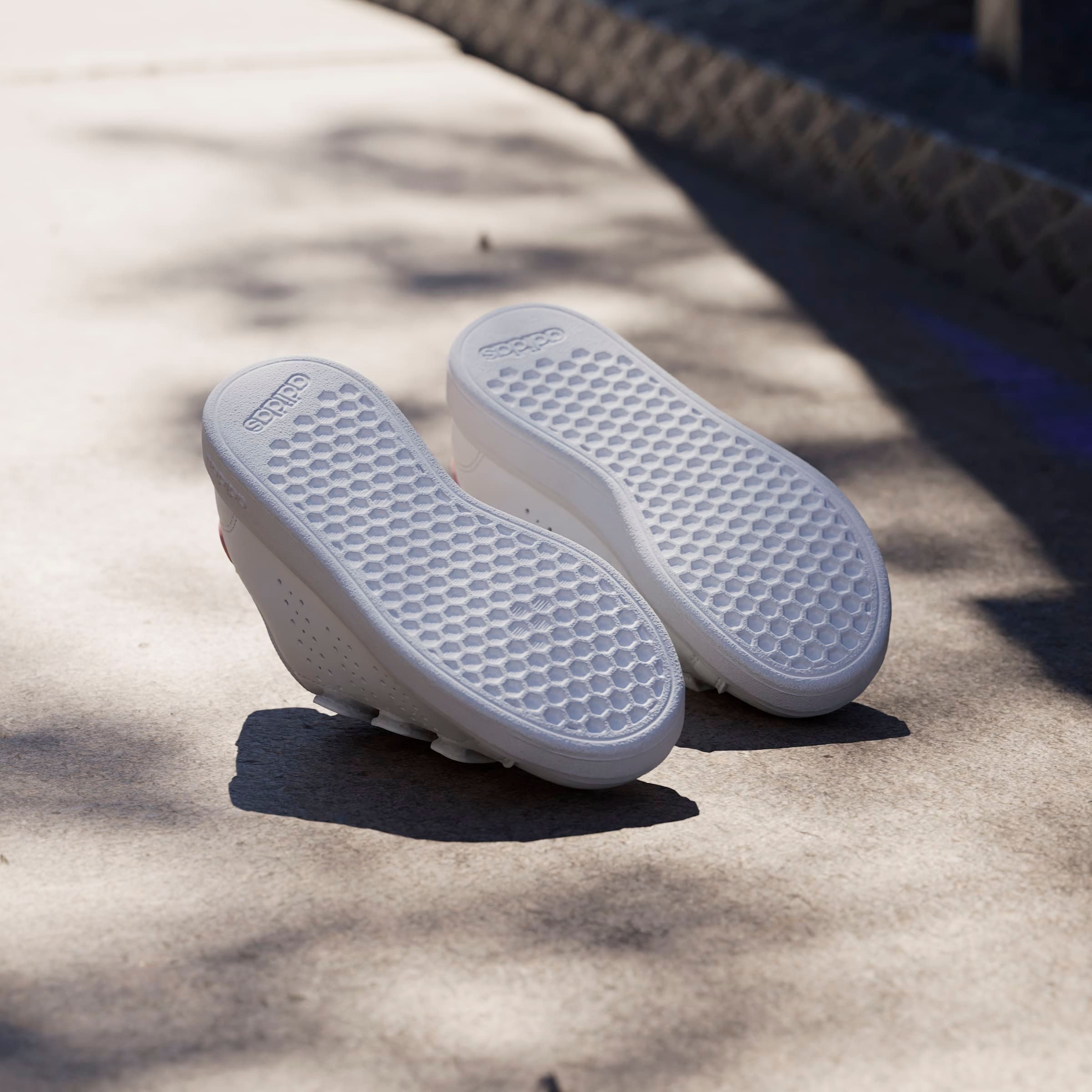 adidas Sportswear Klittenbandschoenen ADVANTAGE BASE 2.0 KIDS Ontwerp in de sporen van de adidas Stan Smith