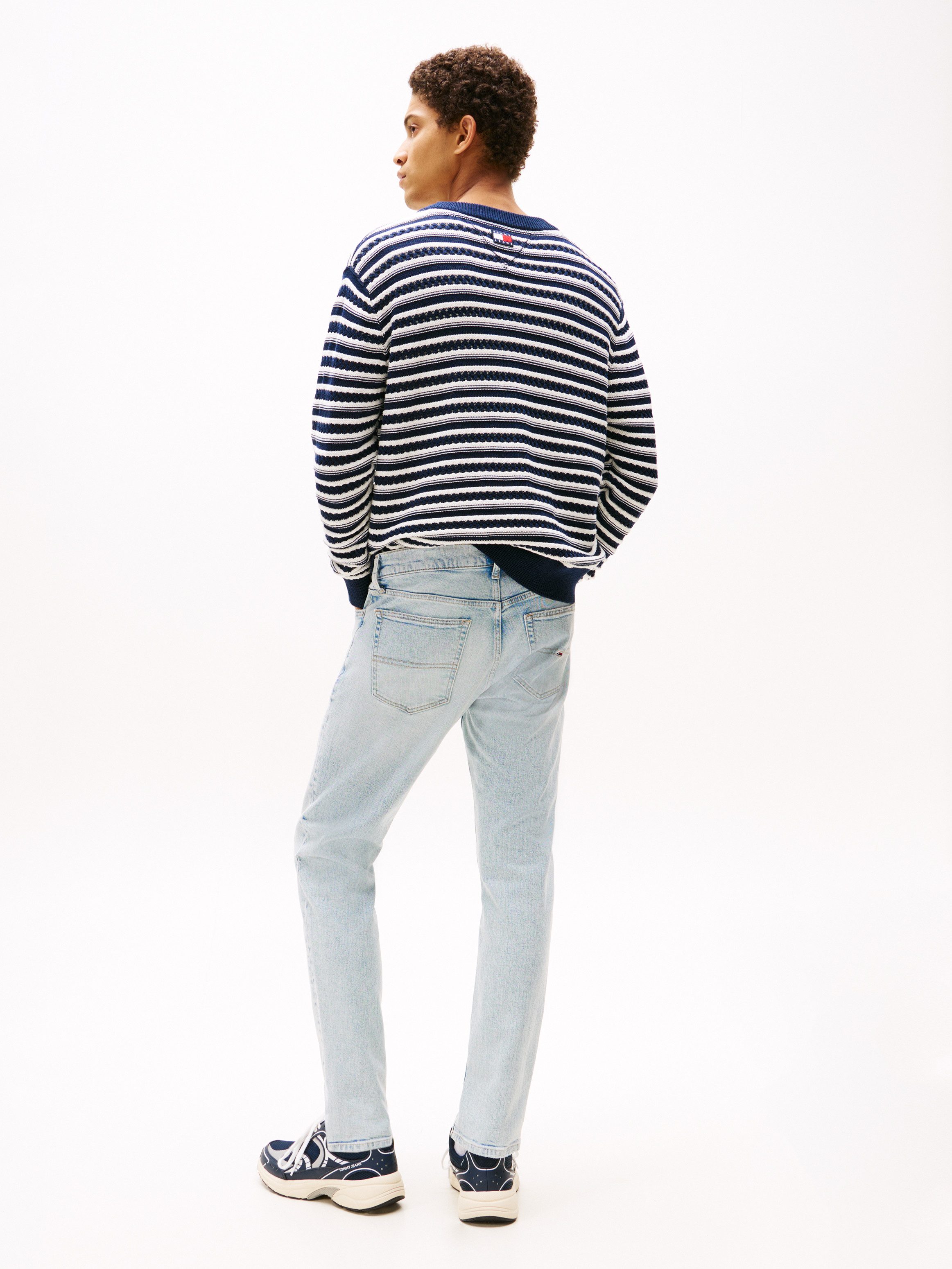 TOMMY JEANS Slim fit jeans AUSTIN SLIM TAPERED naar de enkel toe smaller wordende jeans met gemiddelde taillehoogte