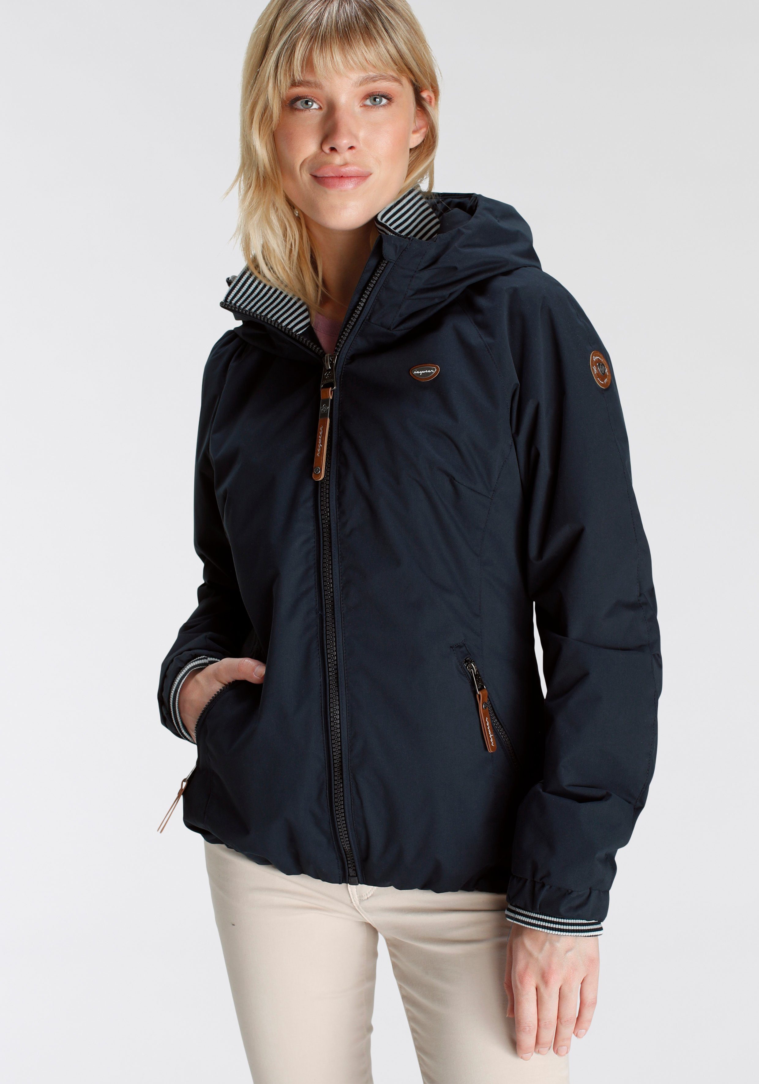 Ragwear Outdoorjack DIZZIE UNI O trendy jas met capuchon voor het tussenseizoen
