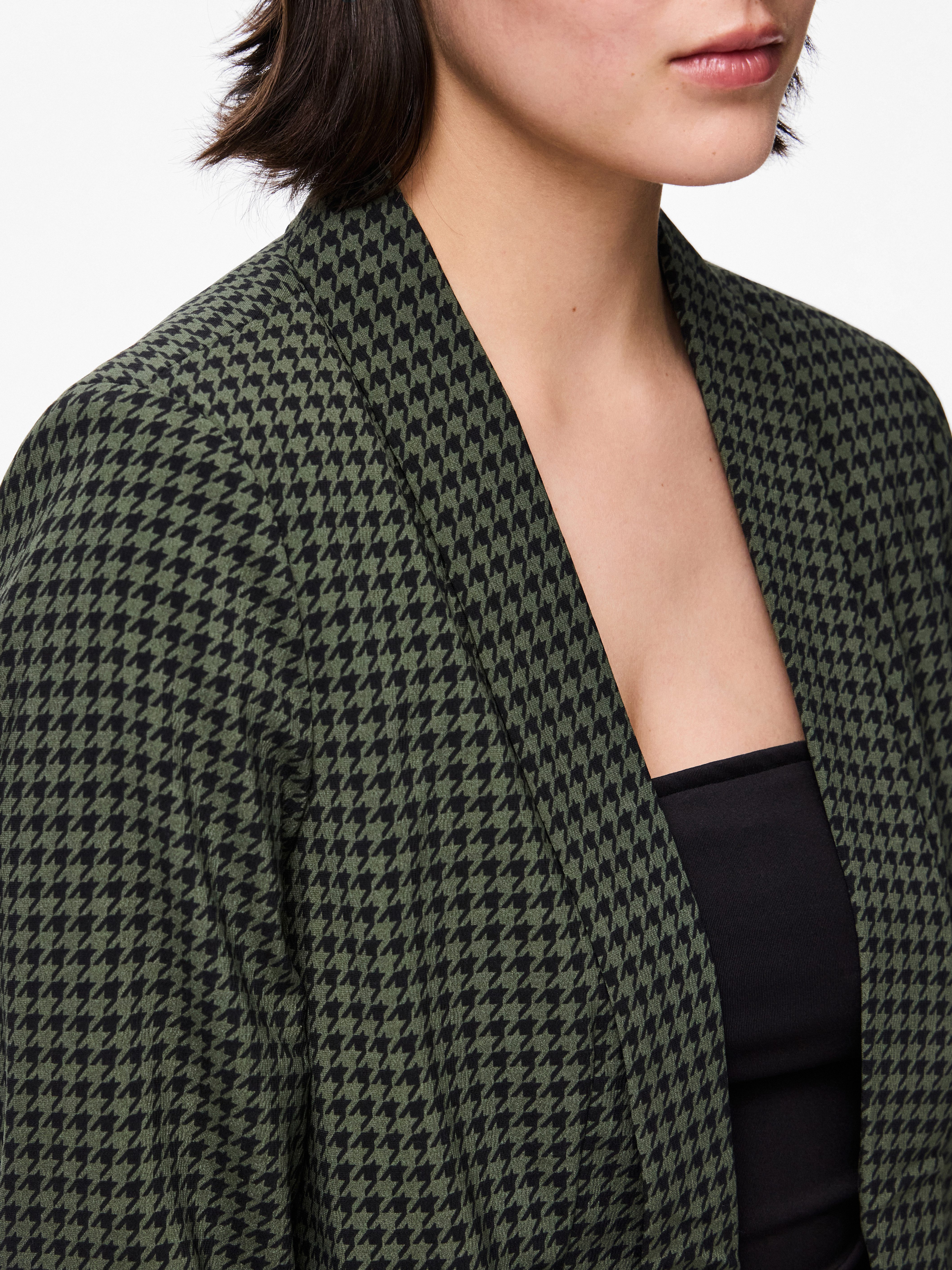 pieces Blouseblazer PCBOSELLA 3/4 PRINTED BLAZER NOOS