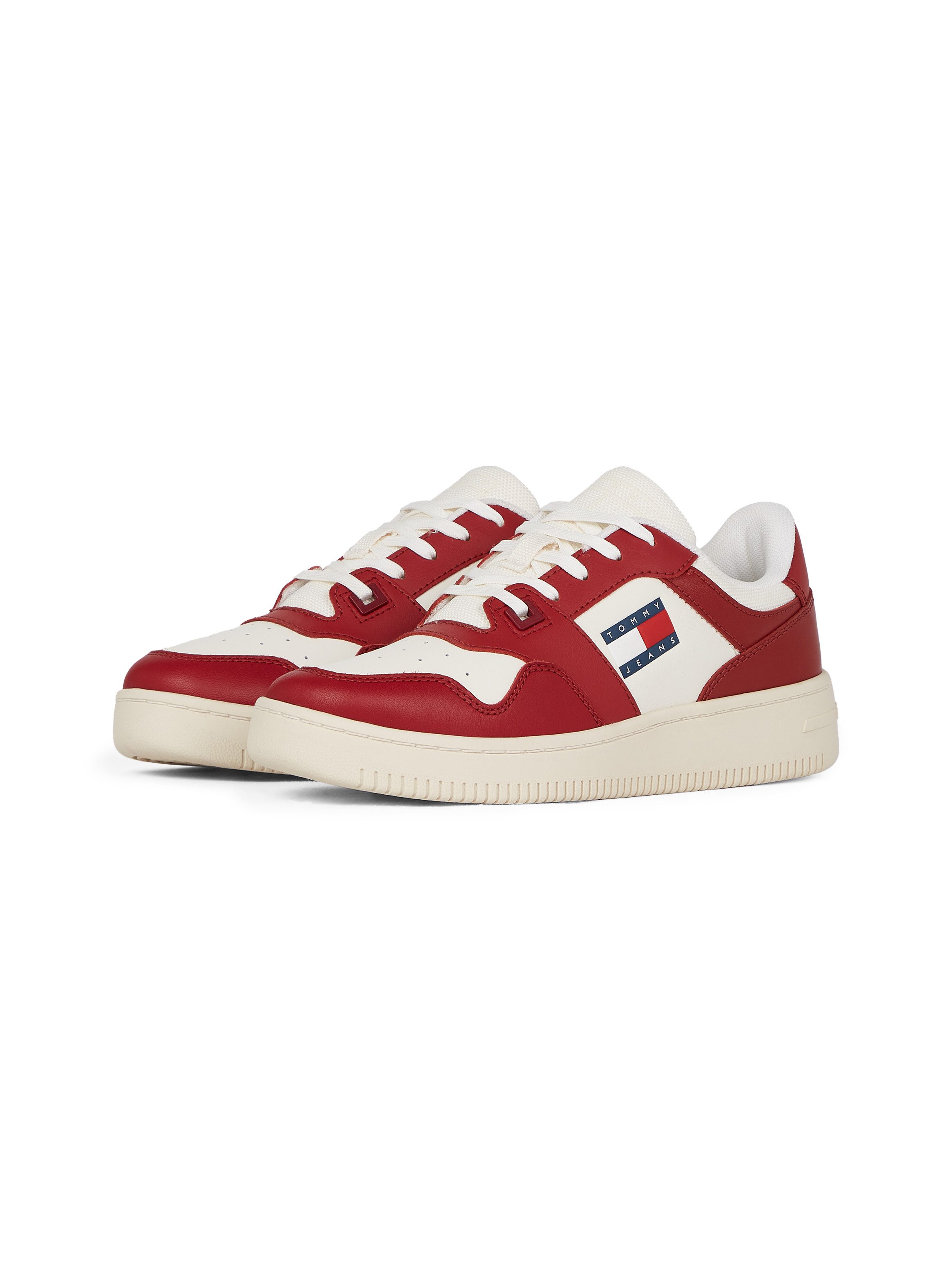 TOMMY JEANS Plateausneakers TJW RETRO BASKET ESS vrijetijdsschoen, lage schoen, veterschoen met zijlogo-vlag