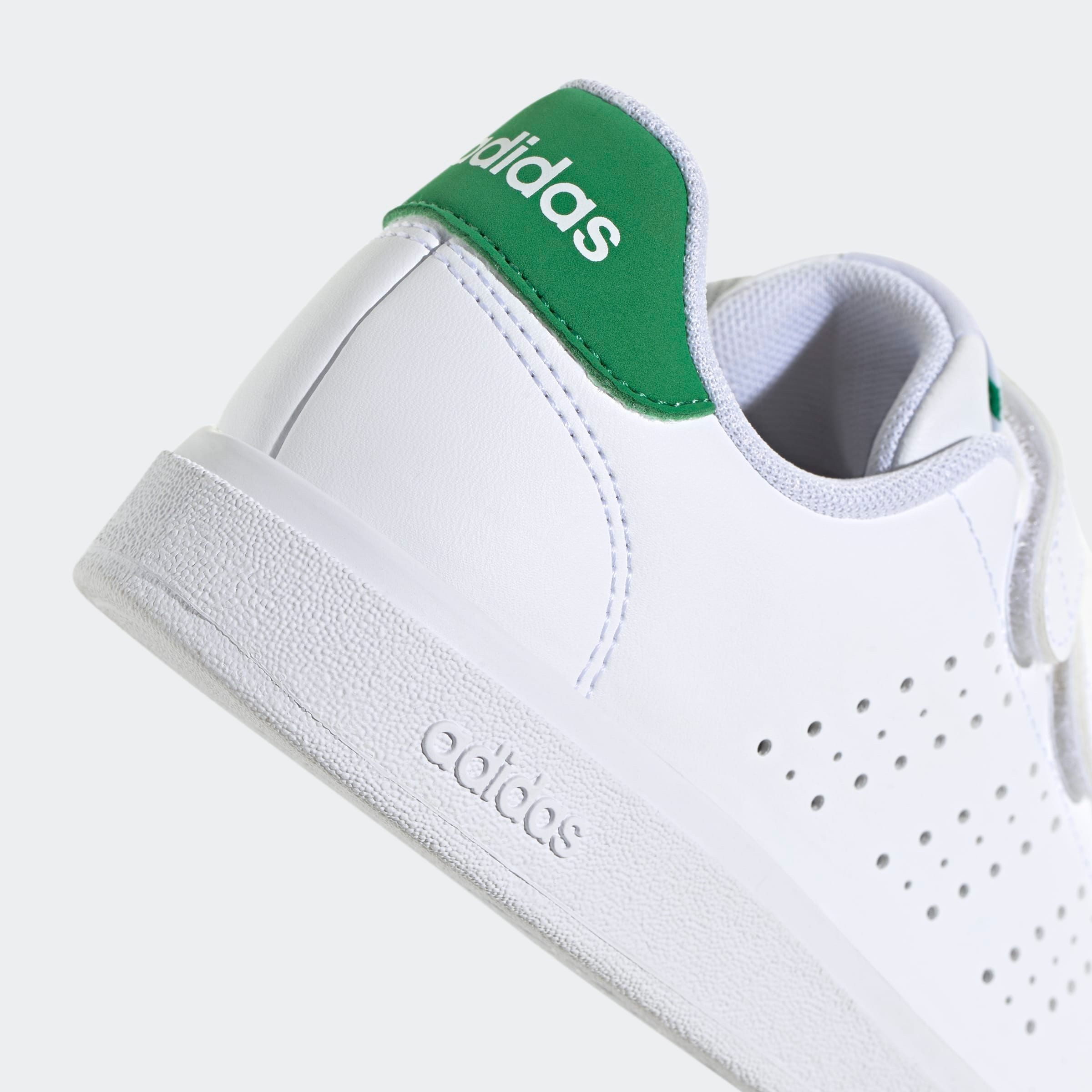 adidas Sportswear Klittenbandschoenen Ontwerp in de sporen van de adidas Stan Smith