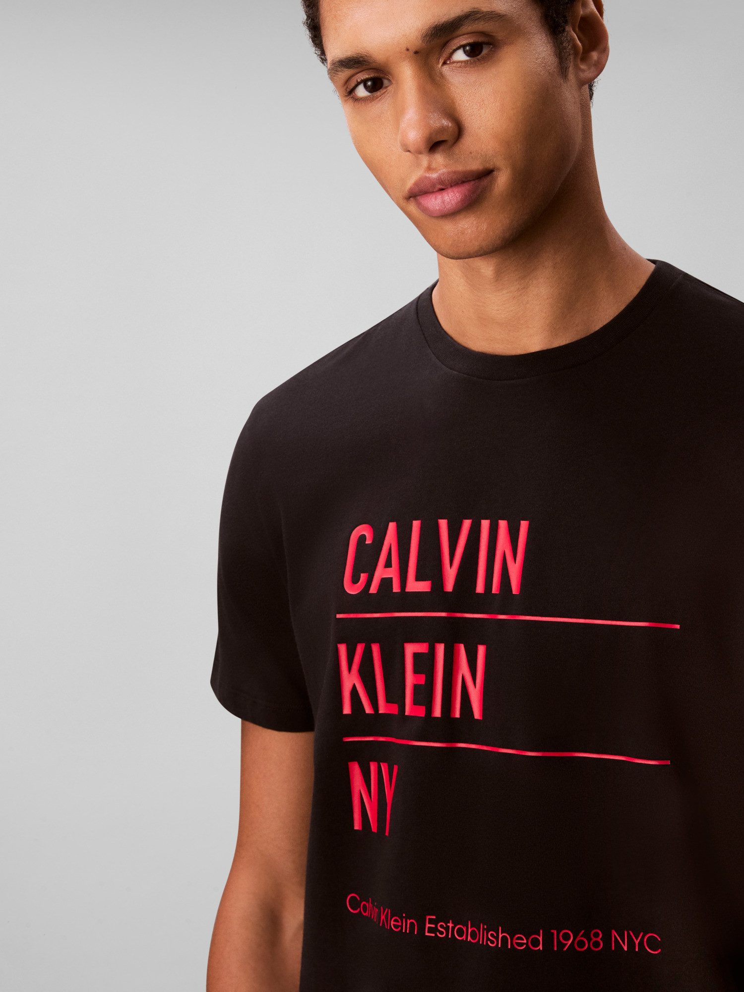 Calvin Klein T-shirt