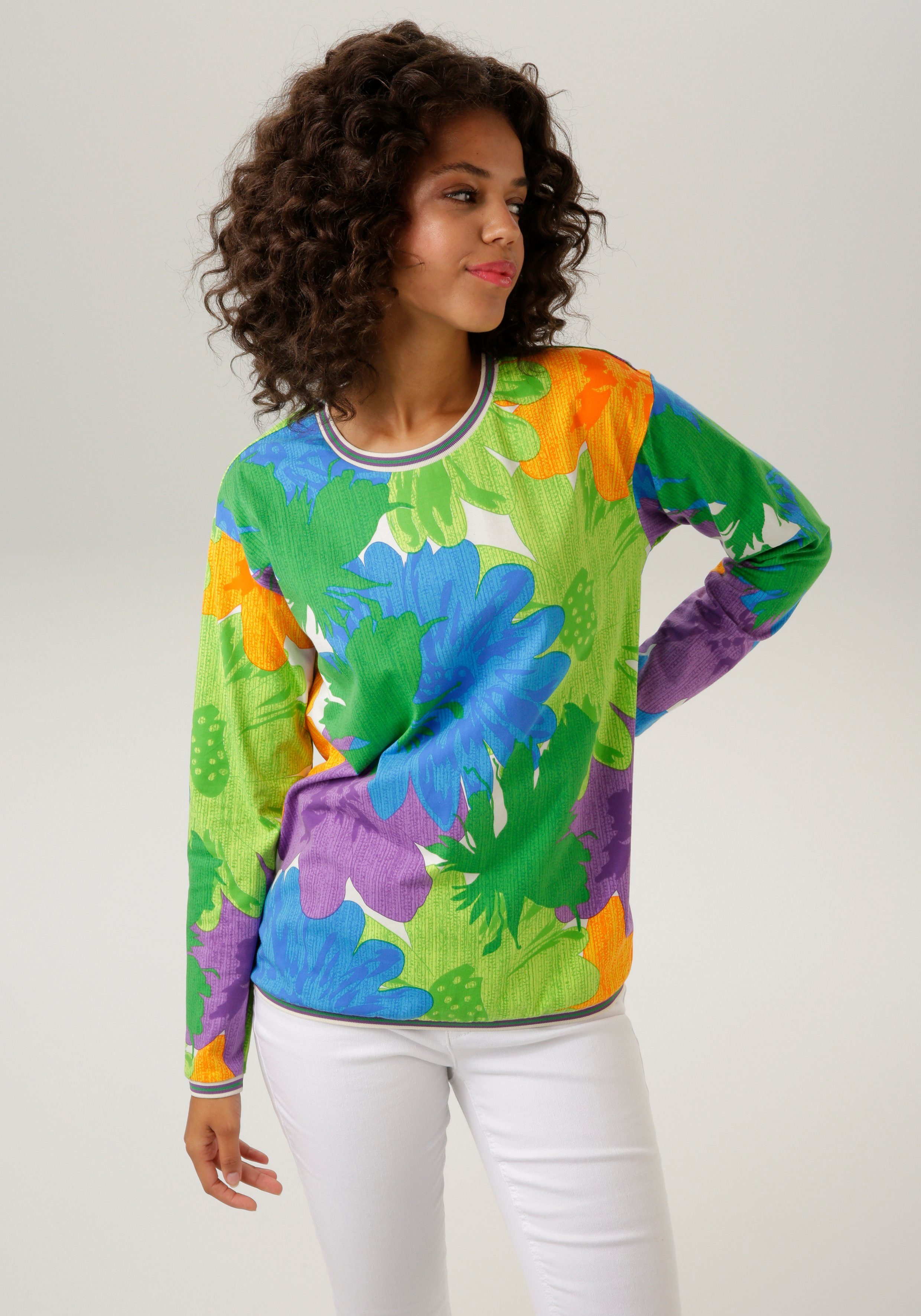 Aniston CASUAL Sweatshirt bedrukt met grote bloemen en bladeren nieuwe collectie