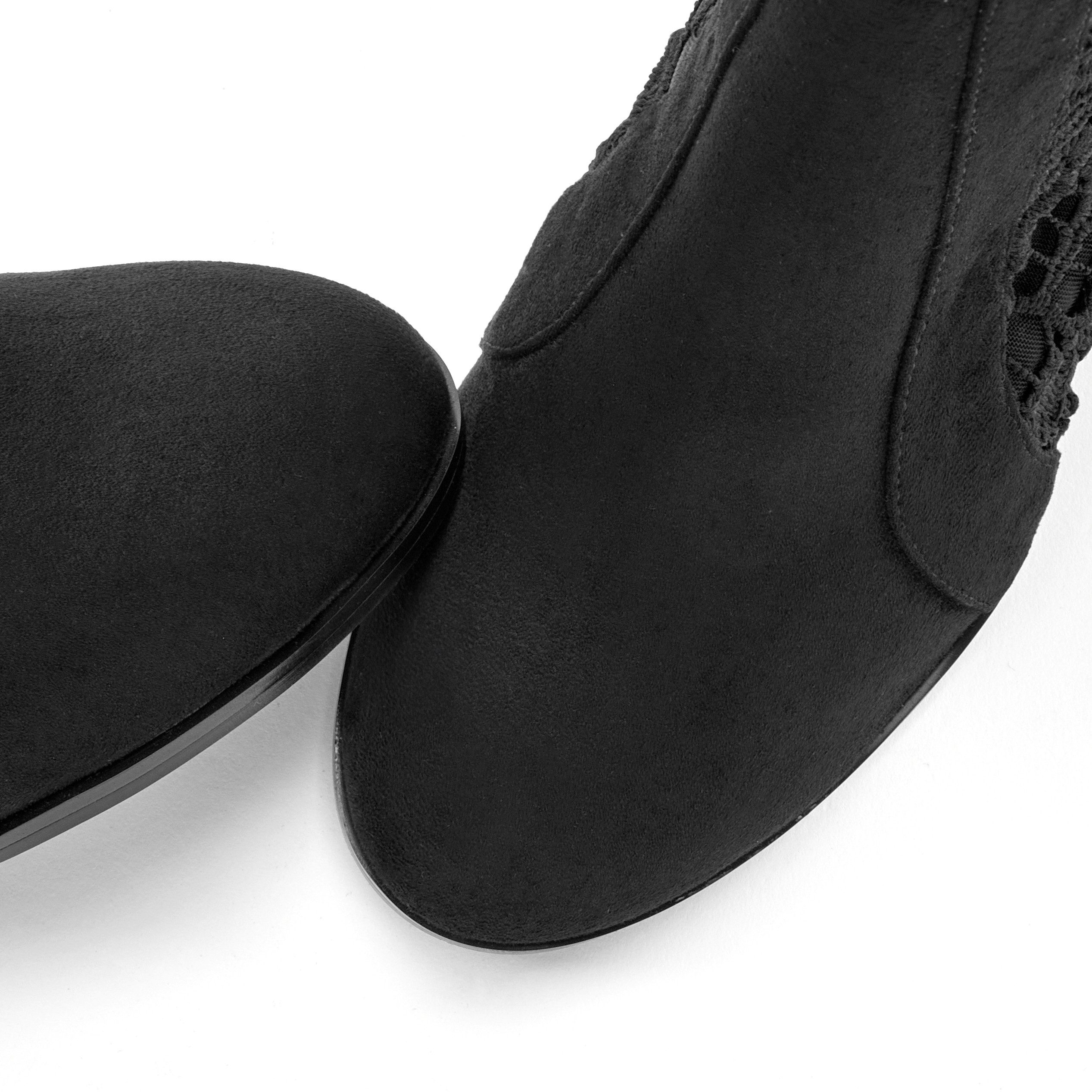 Lascana Highheel-laarsjes Ankle boot, laars met modieuze punt en comfortabele blokhak