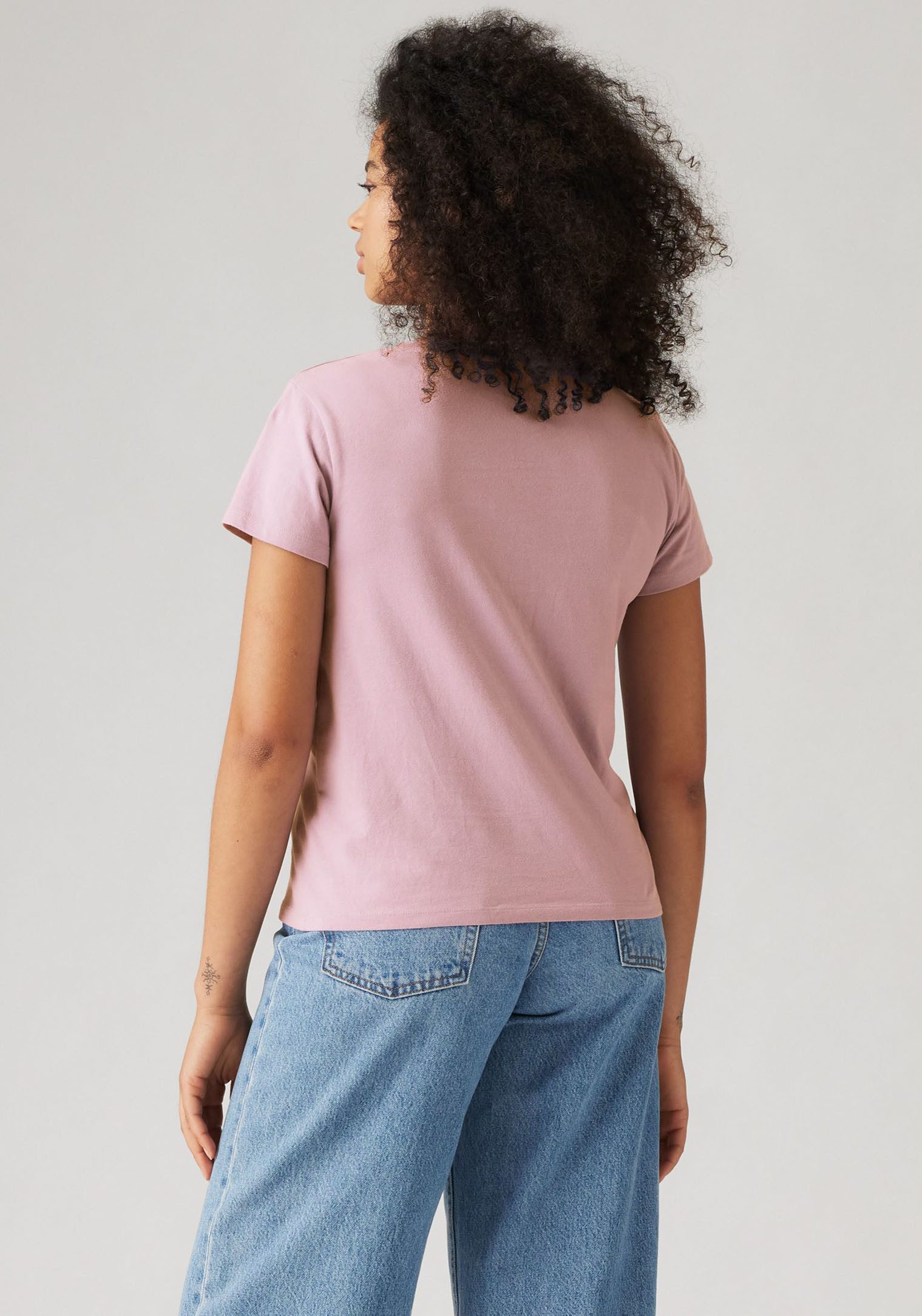 Levi's® Shirt met V-hals Perfect Tee met klein batwing-logo