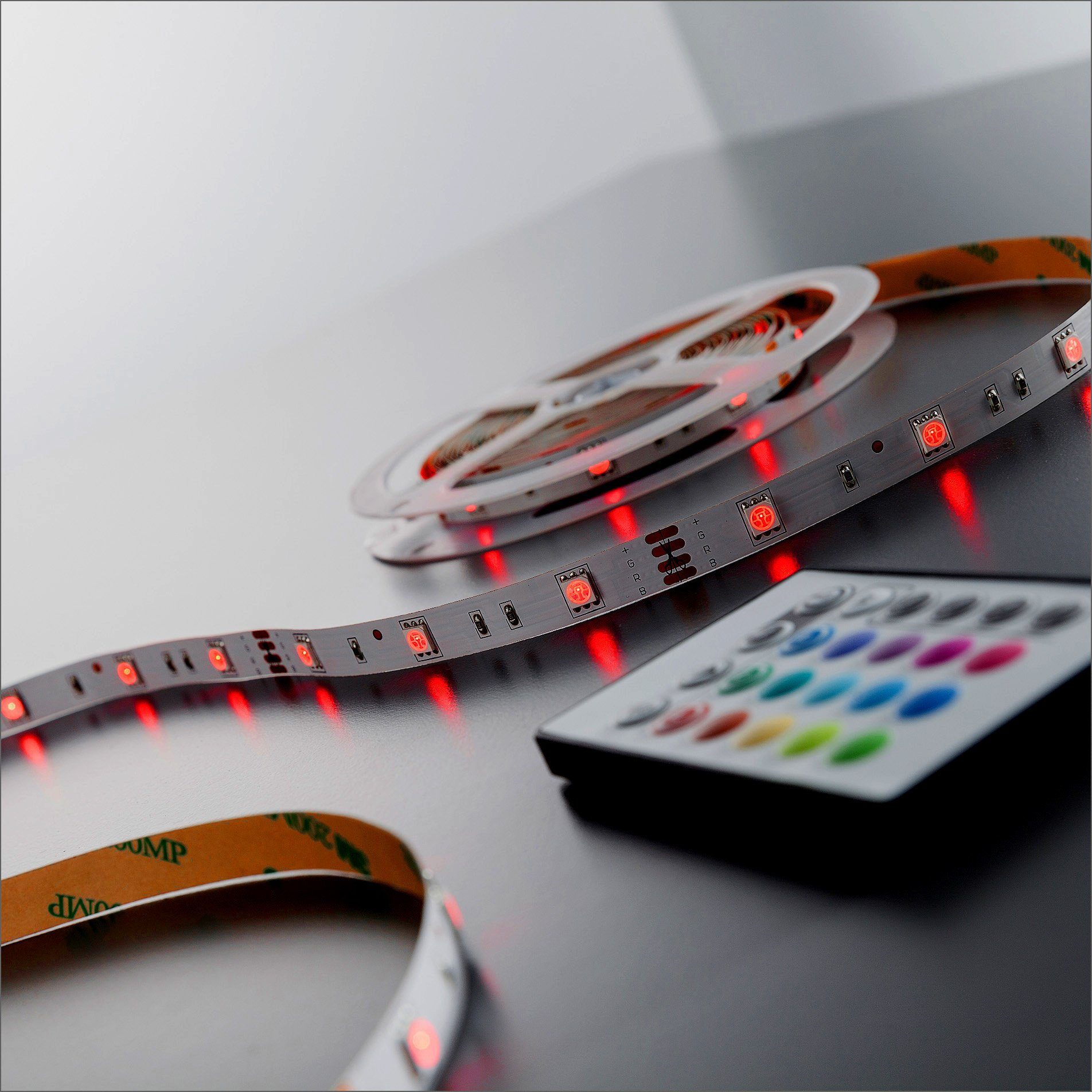 B.K.Licht Led-strepen Lucilla 10m led strip band dimbaar rgb met afstandsbediening