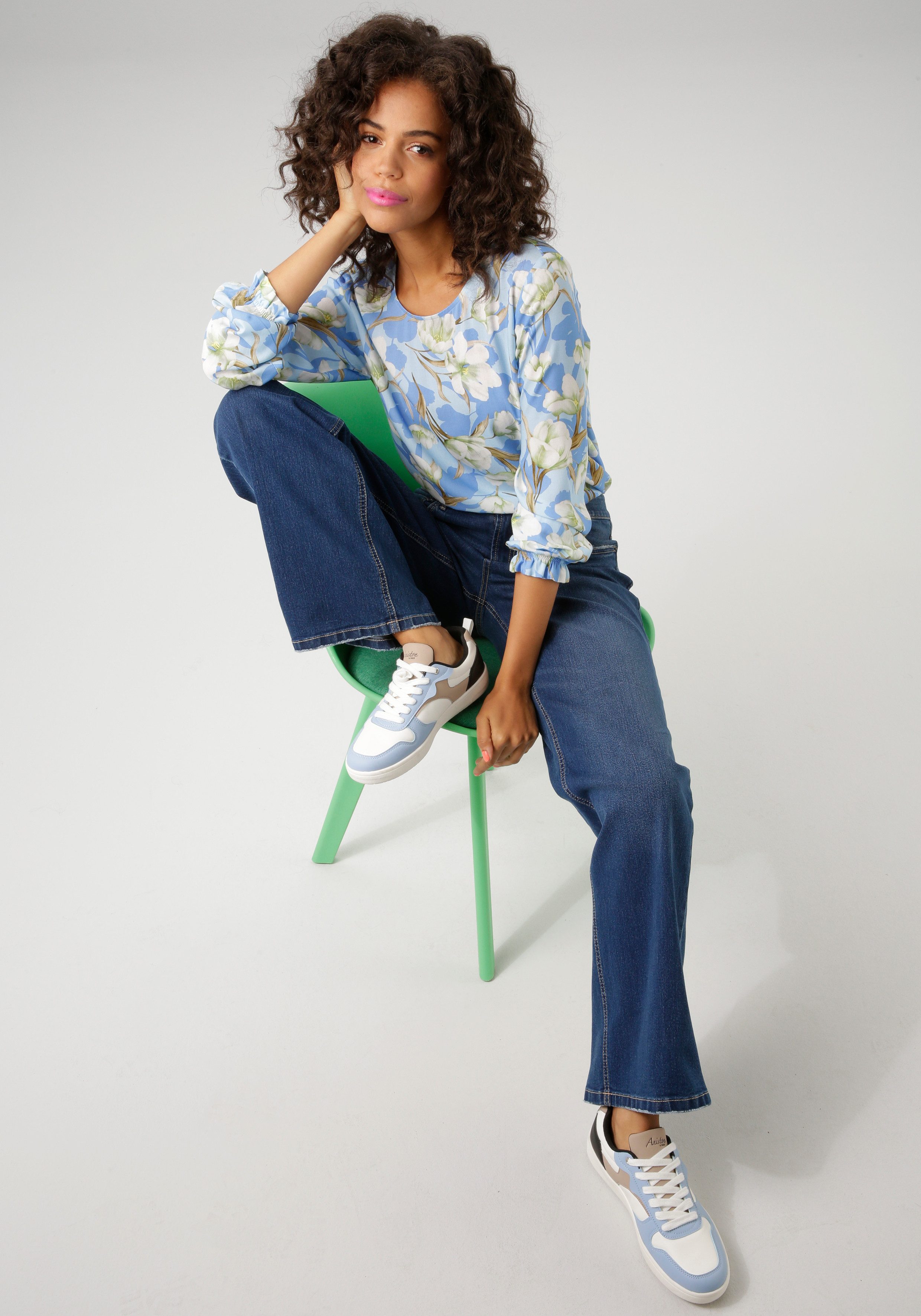 Aniston CASUAL Blouse zonder sluiting met harmonieuze bloemenprint - nieuwe collectie