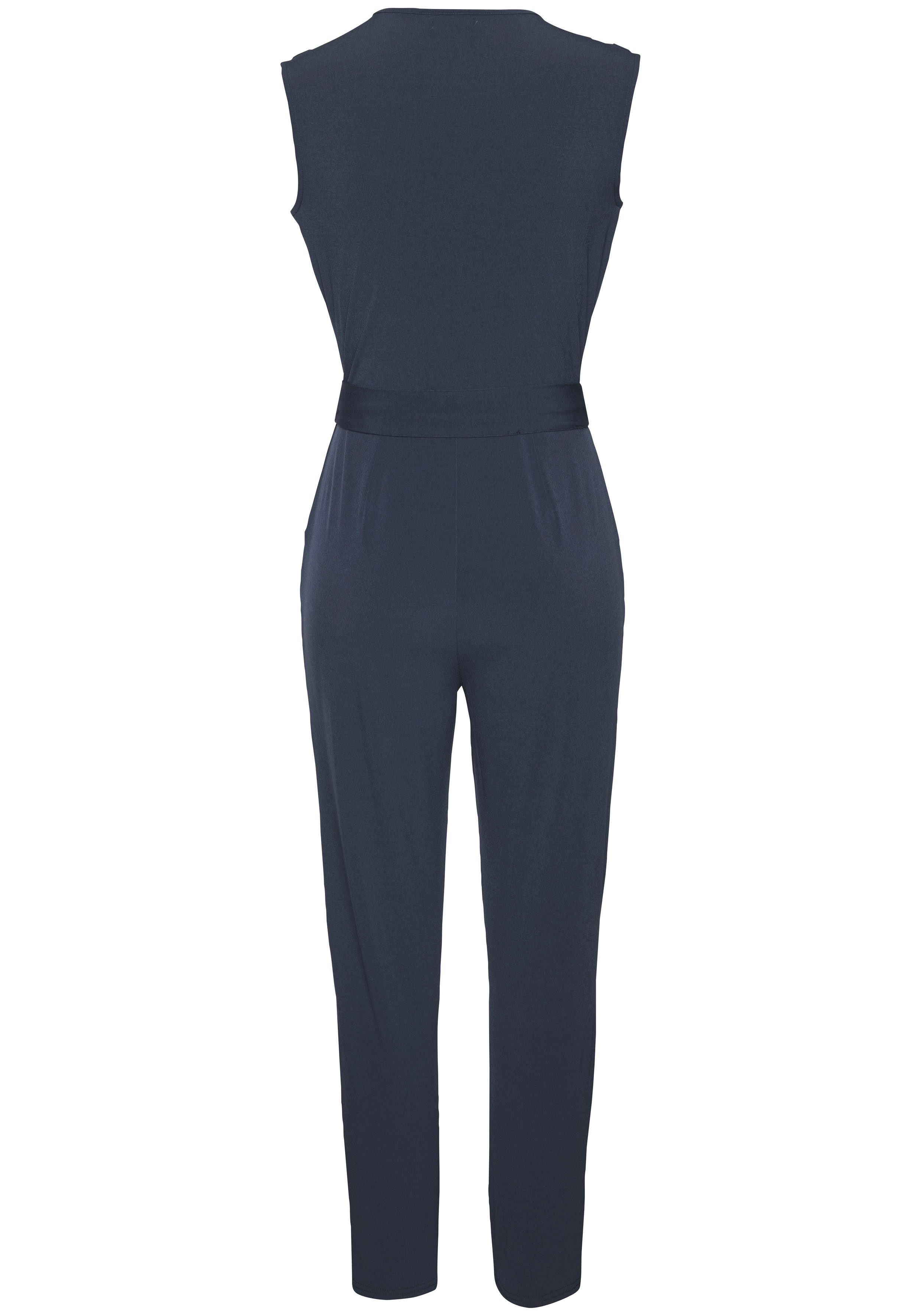 Lascana Jumpsuit van kreukvrije stof, elegante jumpsuit in wikkeloptiek, strijkvrij (Met een bindceintuur)