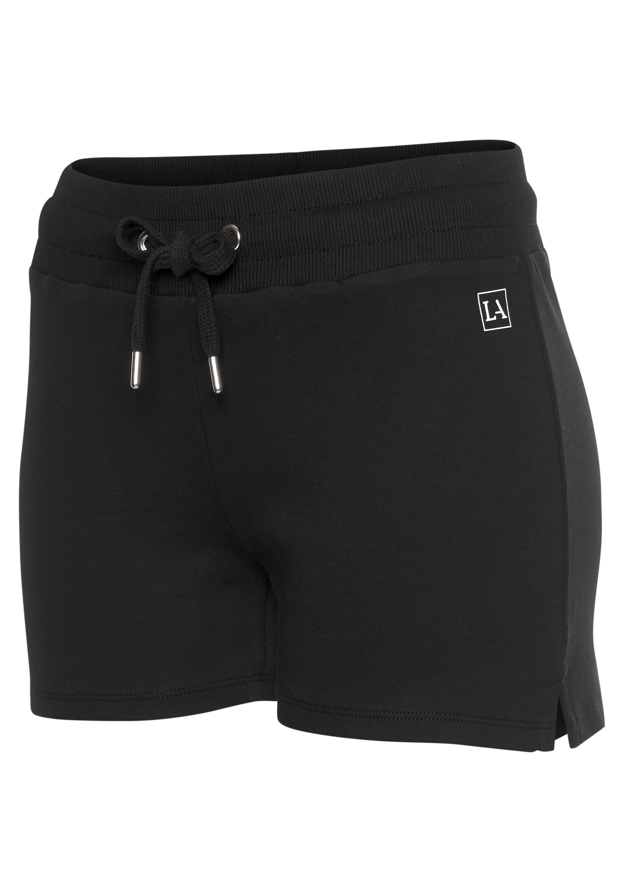 active by Lascana Short met zijsplitjes