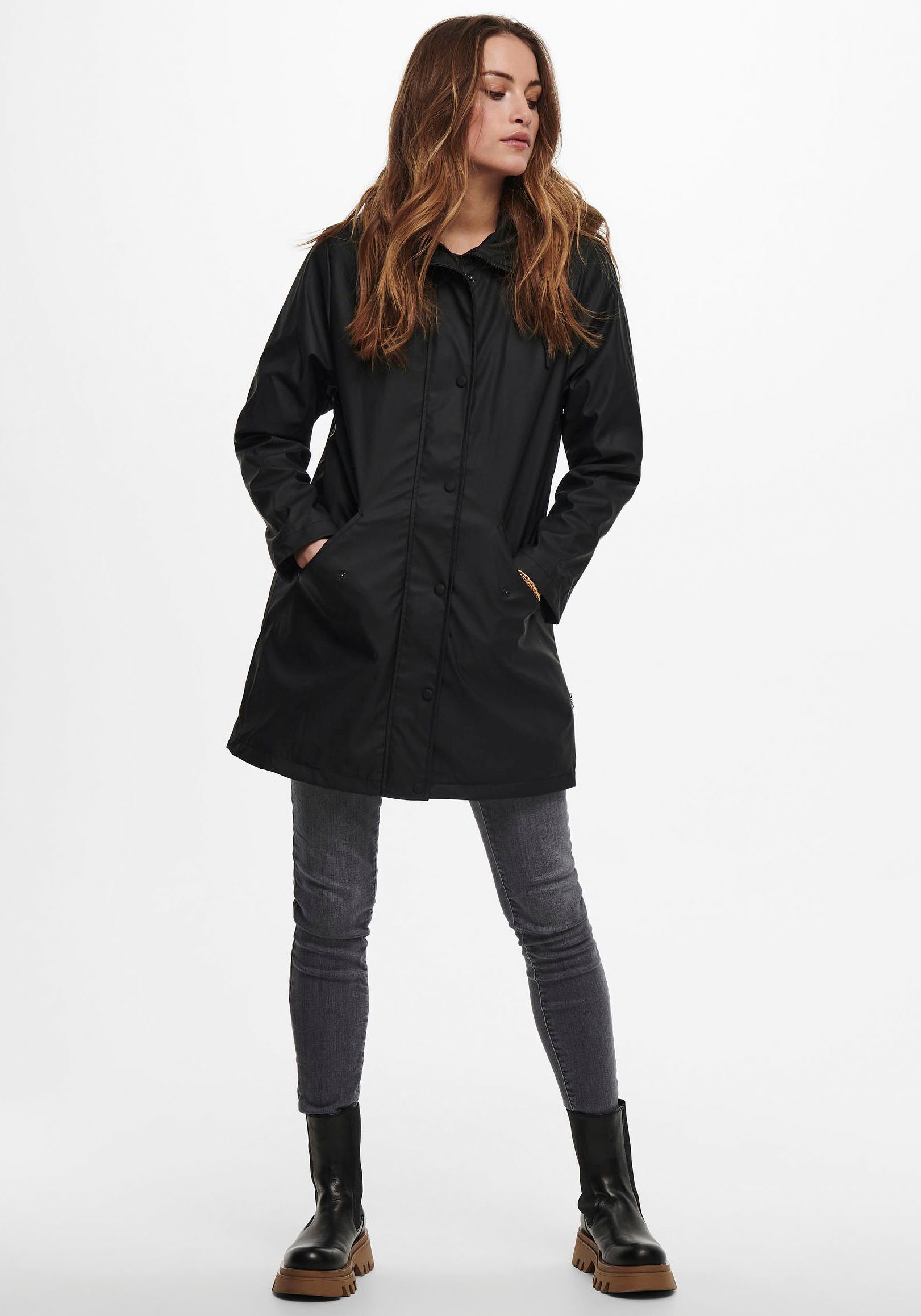 Only Functionele jas ONLSALLY RAINCOAT OTW NOOS met capuchon en voering van teddy-pluche