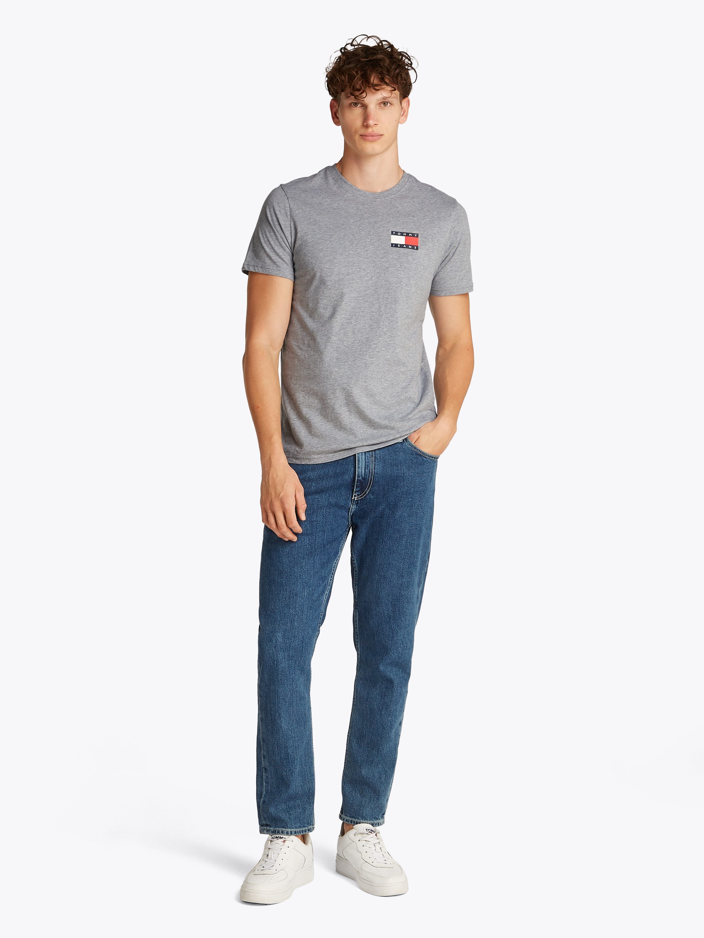TOMMY JEANS T-shirt TJM SLIM ESSENTIAL FLAG TEE EXT
