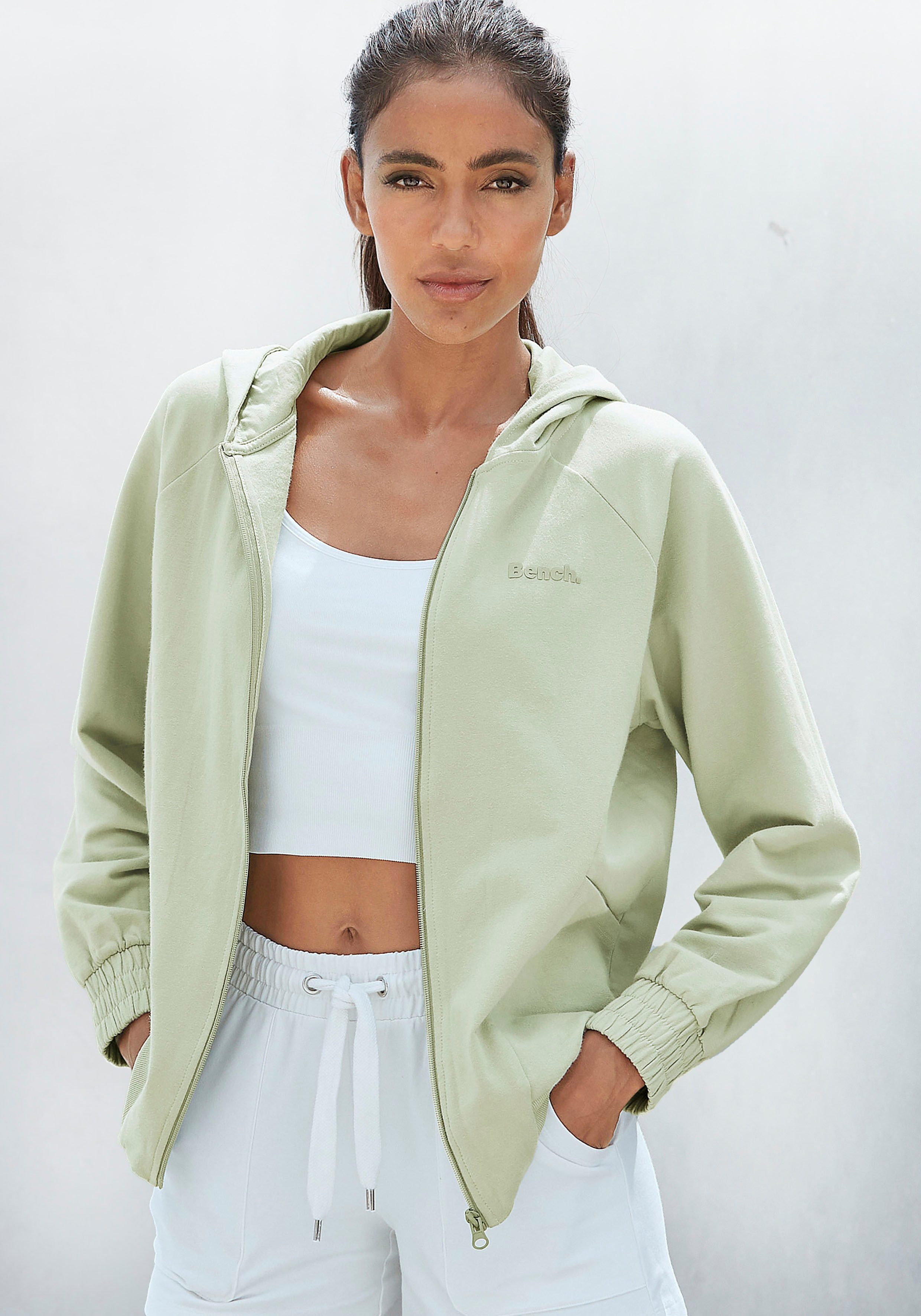 Bench. Loungewear Capuchonsweatvest met sportieve deelnaad, loungepak dames loungewear maat 36/38 groen