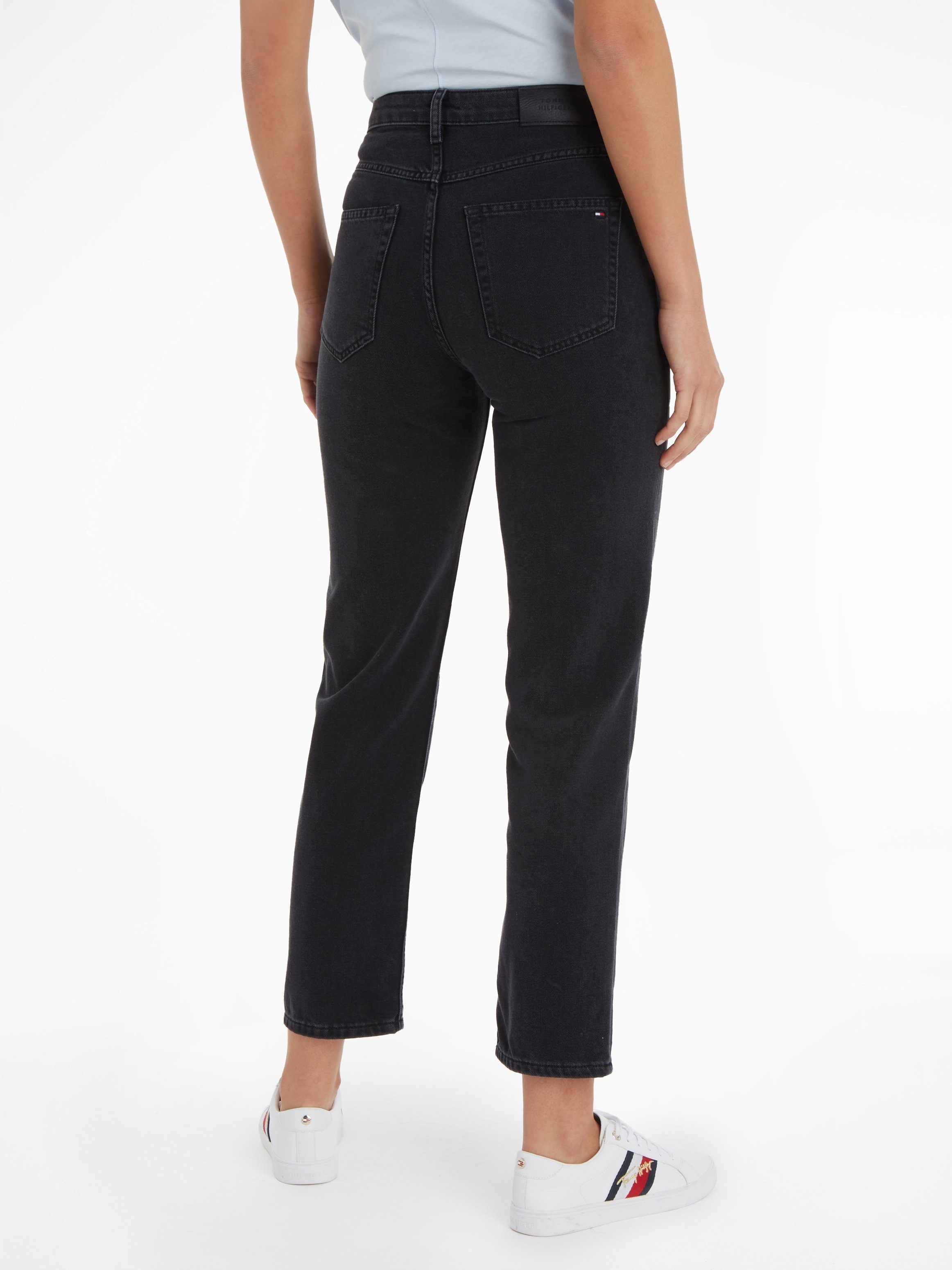 Tommy Hilfiger Straight jeans CLASSIC STRAIGHT HW met leren tommy hilfiger badge