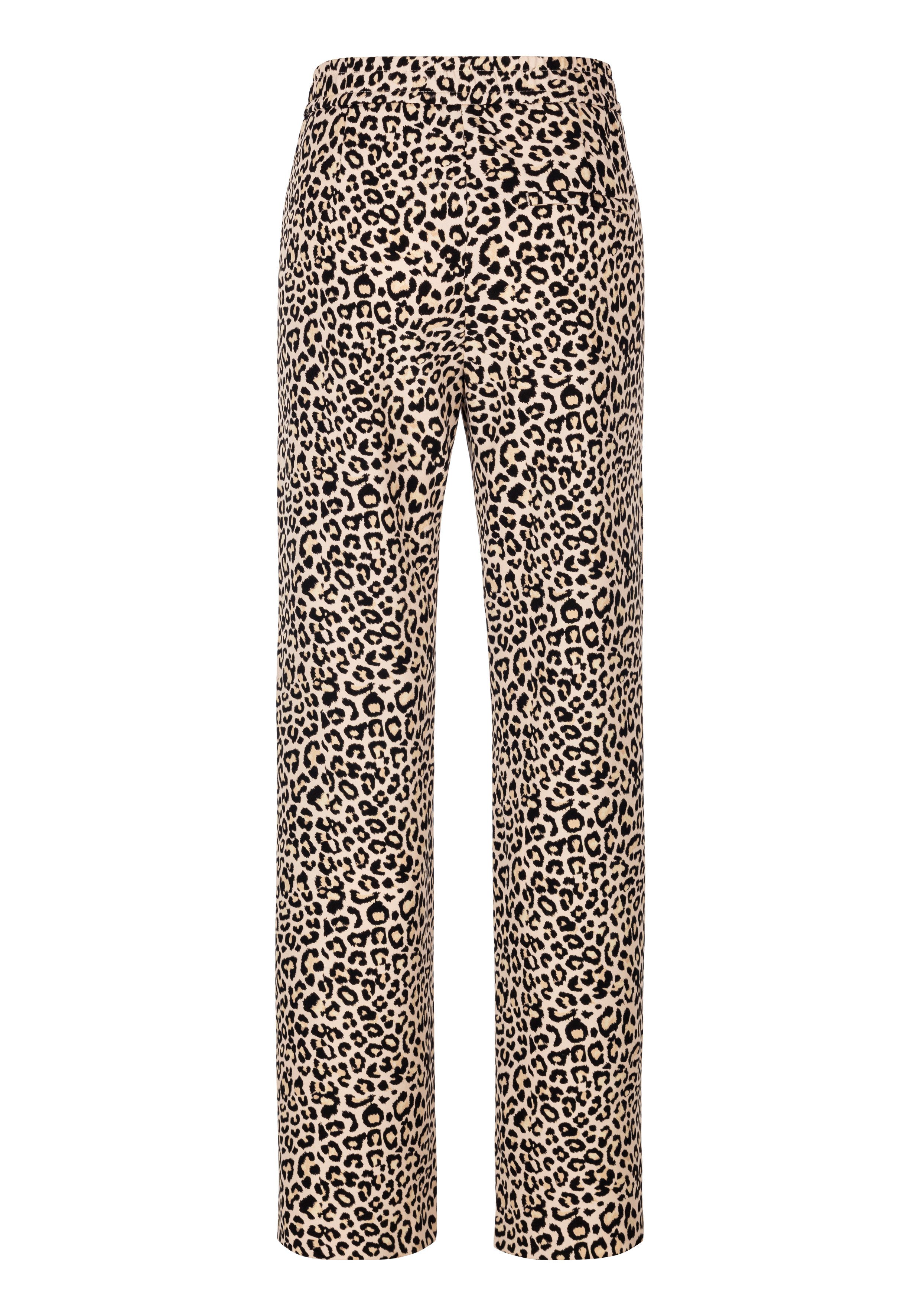 MAC Bootcutbroek Chiara Bootcut-vorm in figuuraccentuerende vorm