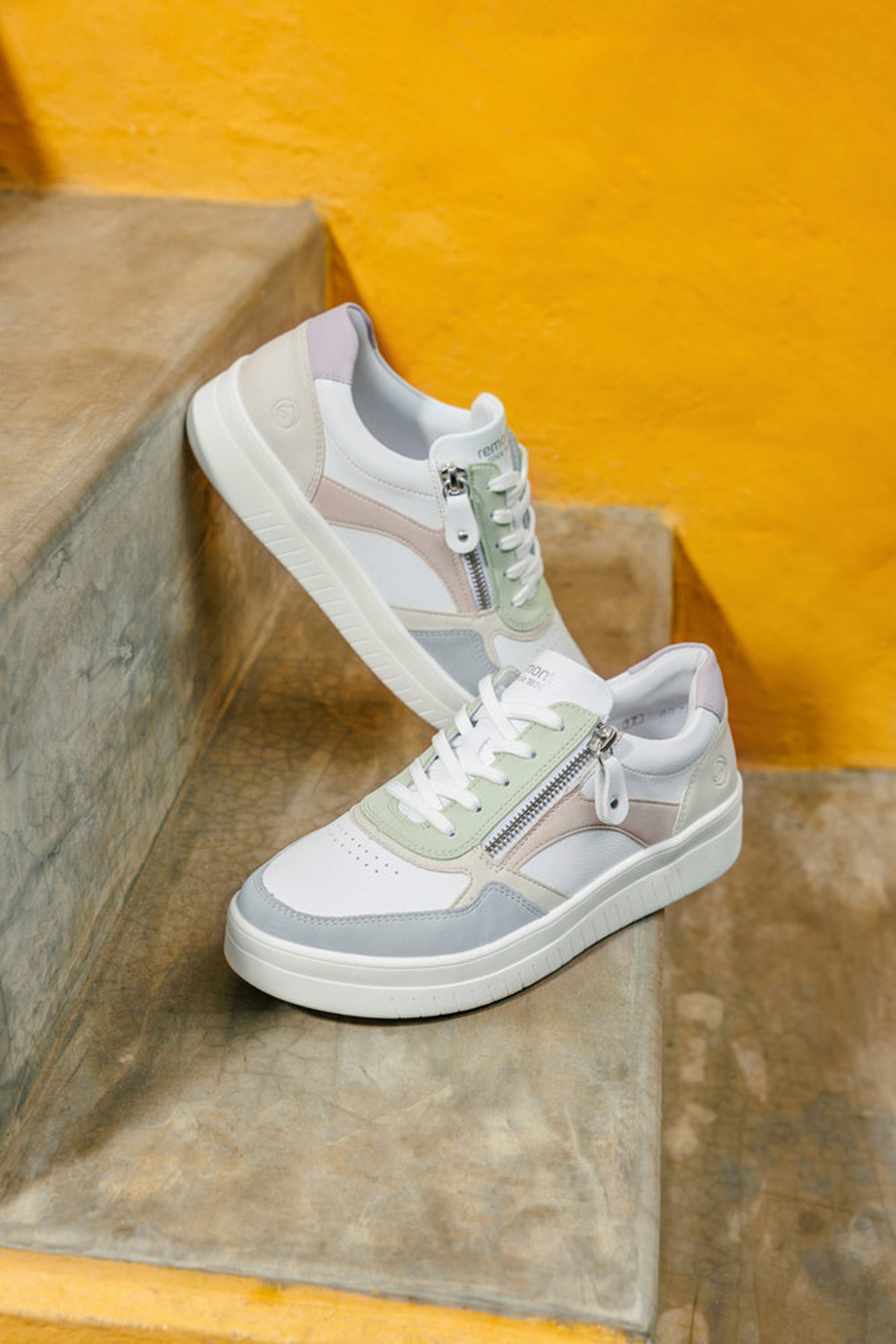 Remonte Plateausneakers , vrijetijdsschoen, lage schoen, veterschoen in smalle vorm