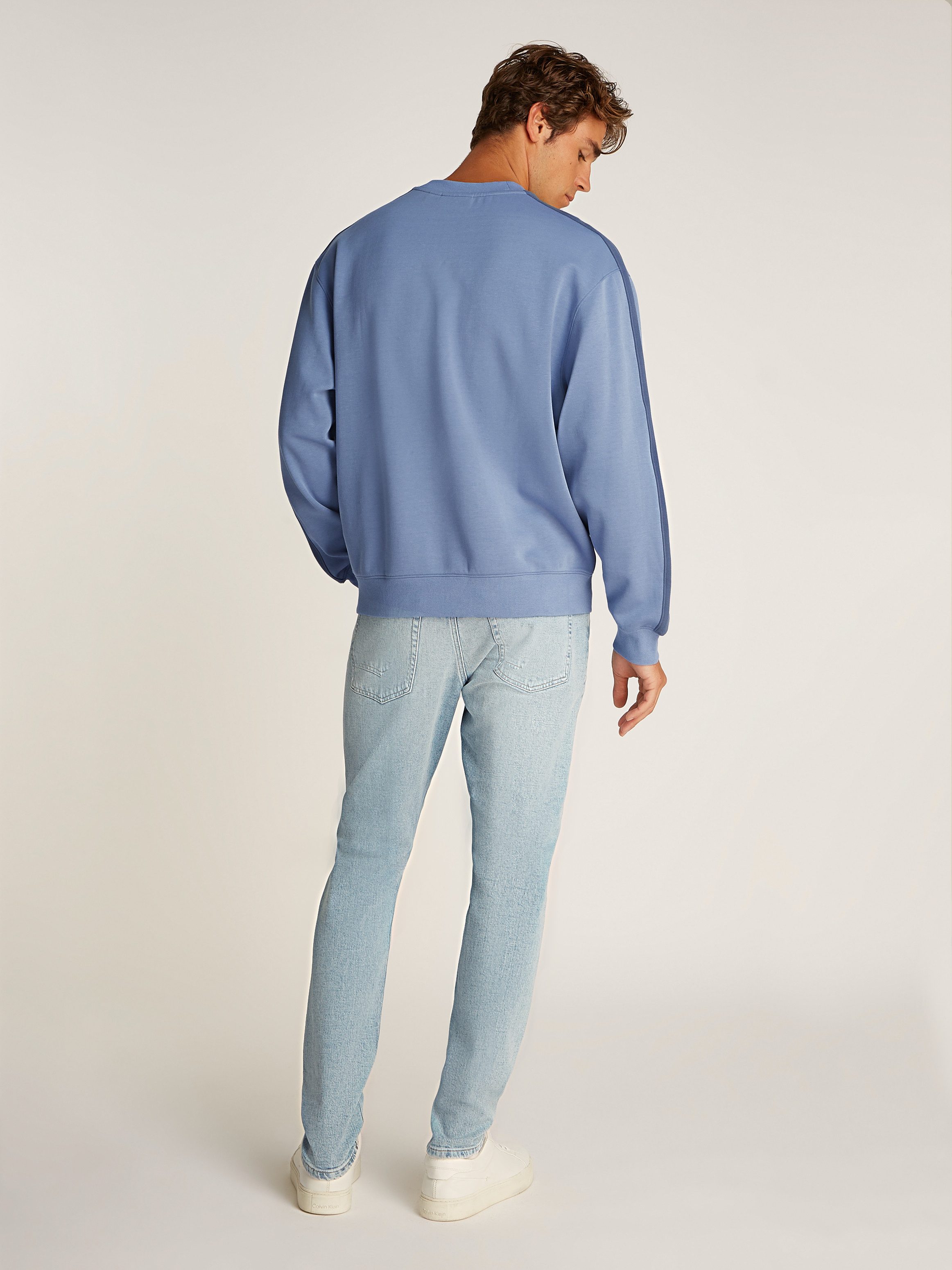 Calvin Klein Sweatshirt LOGO TAPE CREW NECK met logo-band aan de mouwen