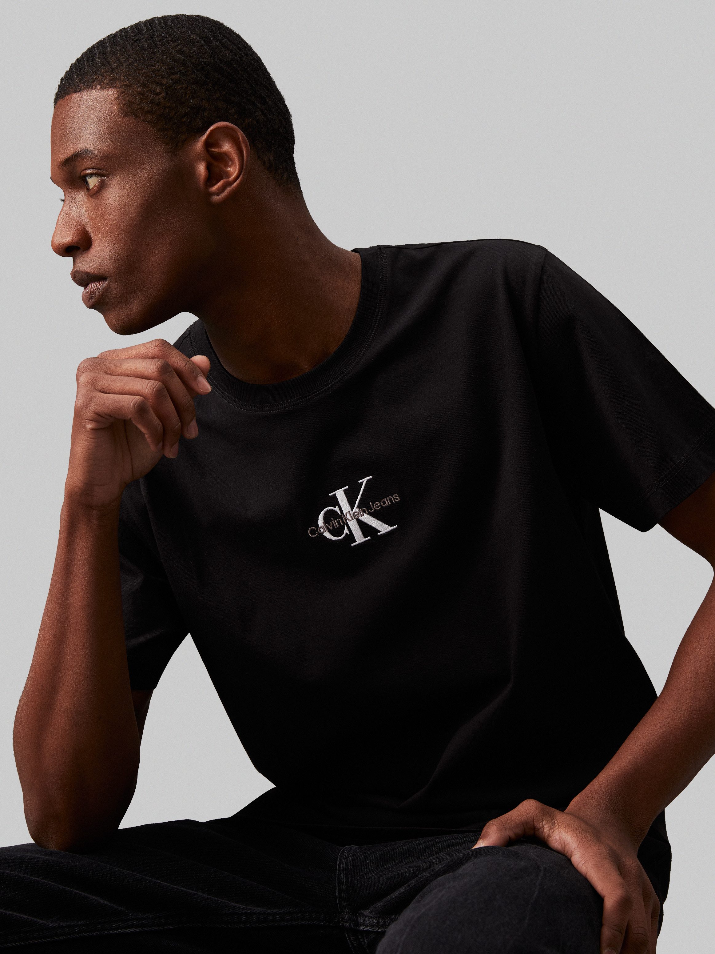 Calvin Klein T-shirt MONOLOGO TEE met een logo-opschrift