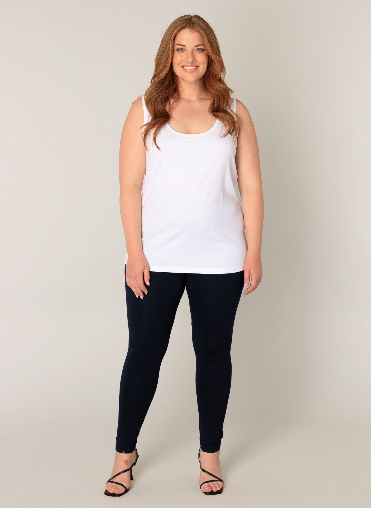 Base Level Curvy Legging Andrea