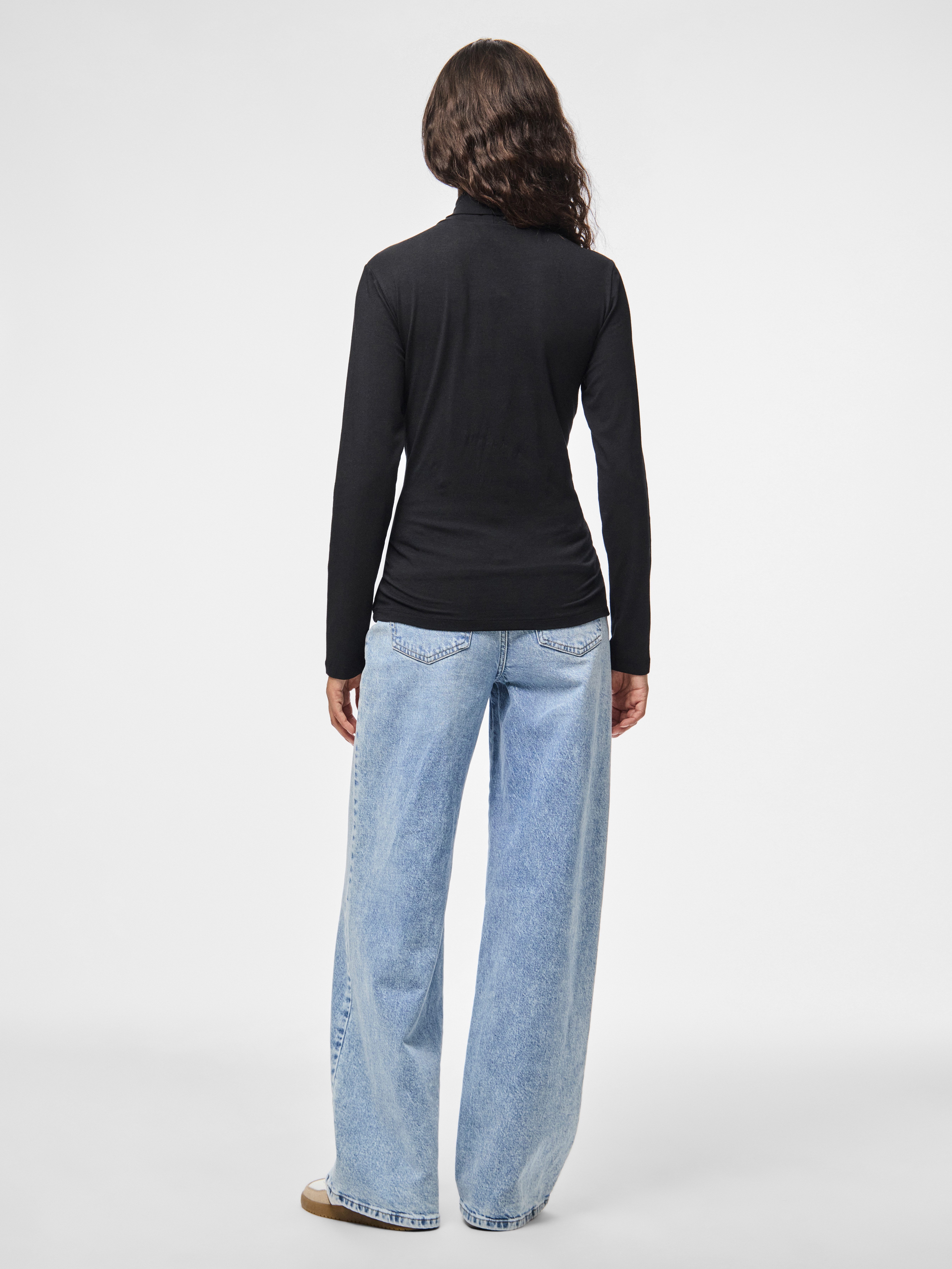 pieces Colshirt PCSIRENE LS ROLLNECK TOP JRS NOOS