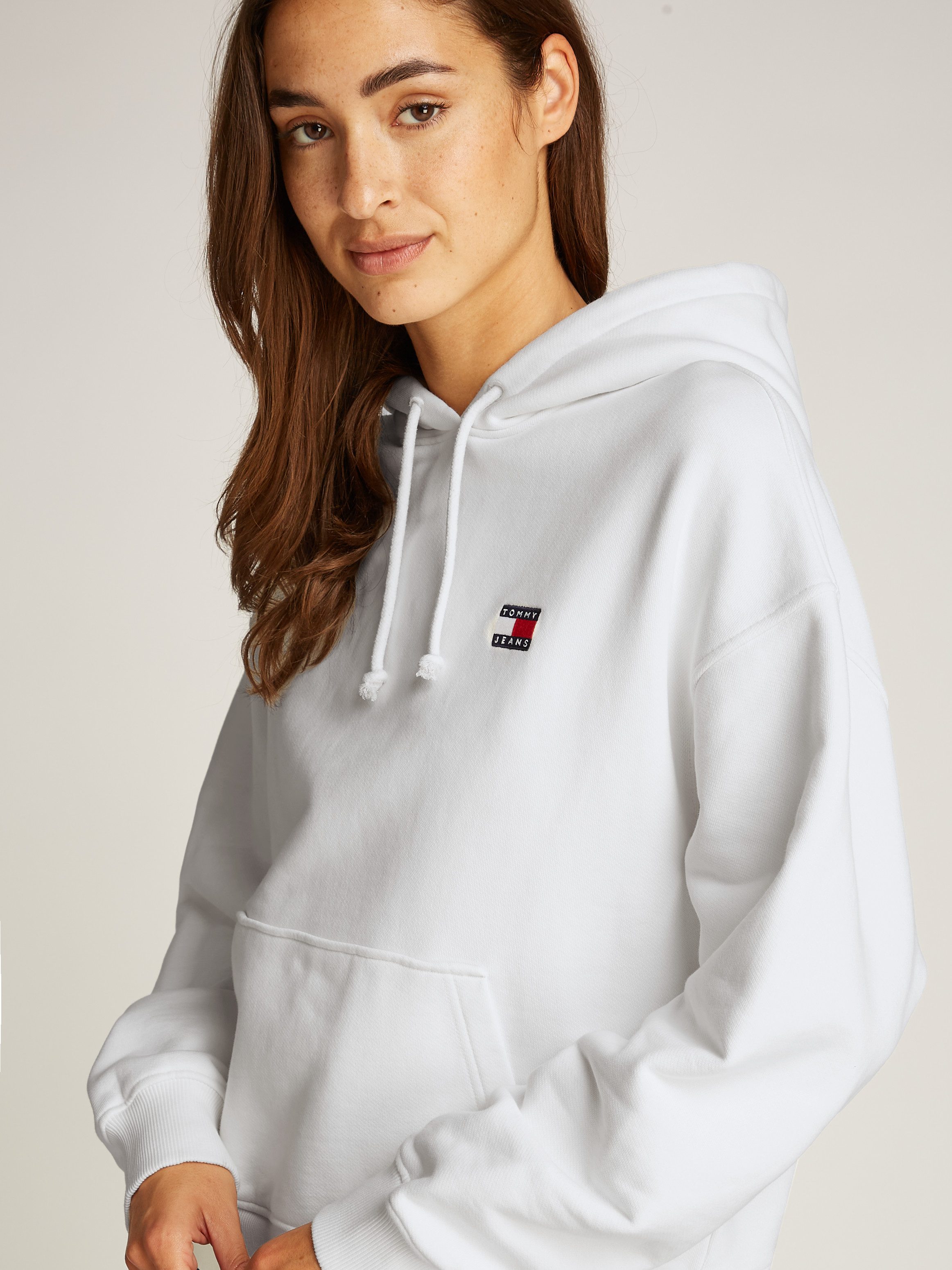 TOMMY JEANS Hoodie TJW BXY BADGE HOODIE EXT