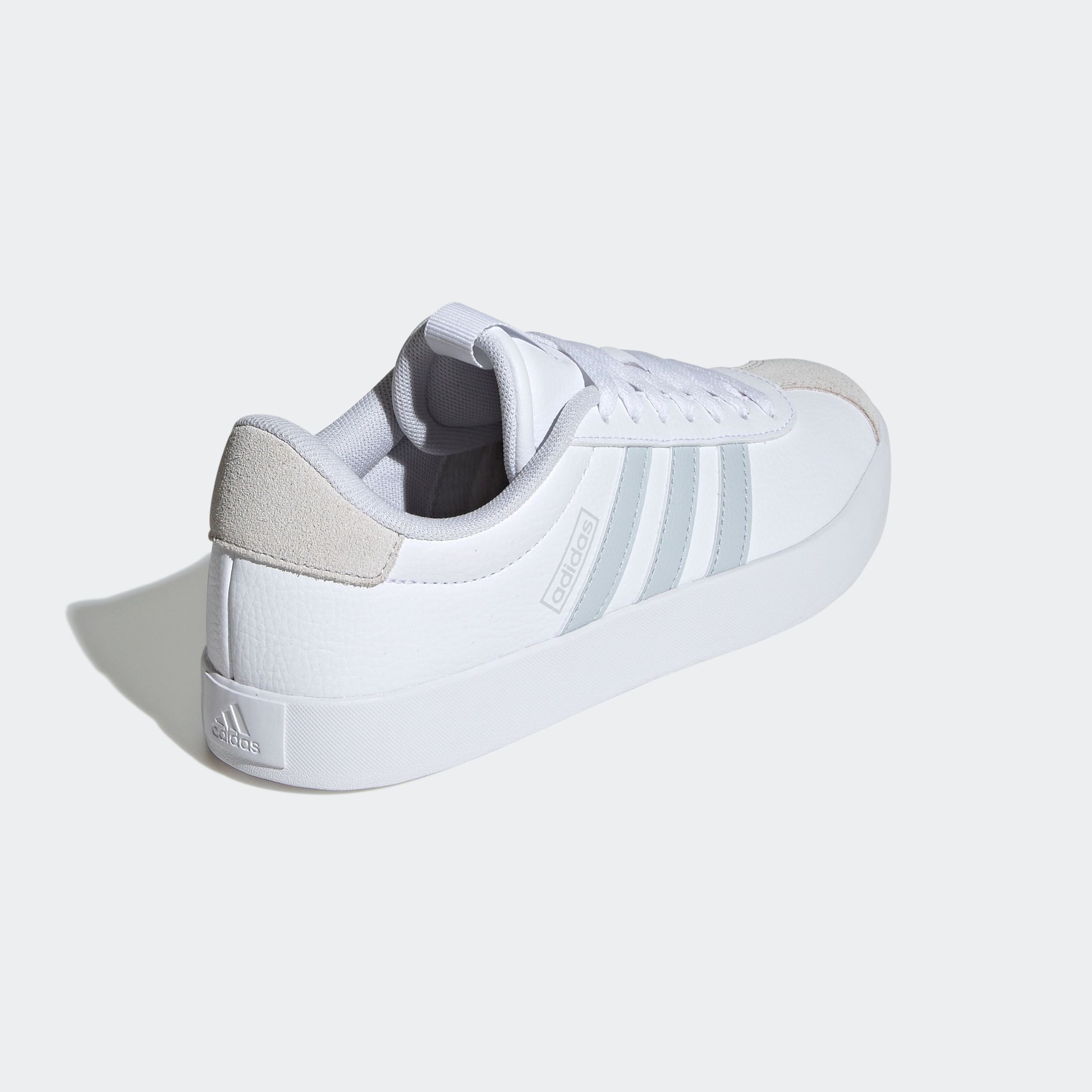 adidas Sportswear Sneakers geïnspireerd door het ontwerp van de adidas samba