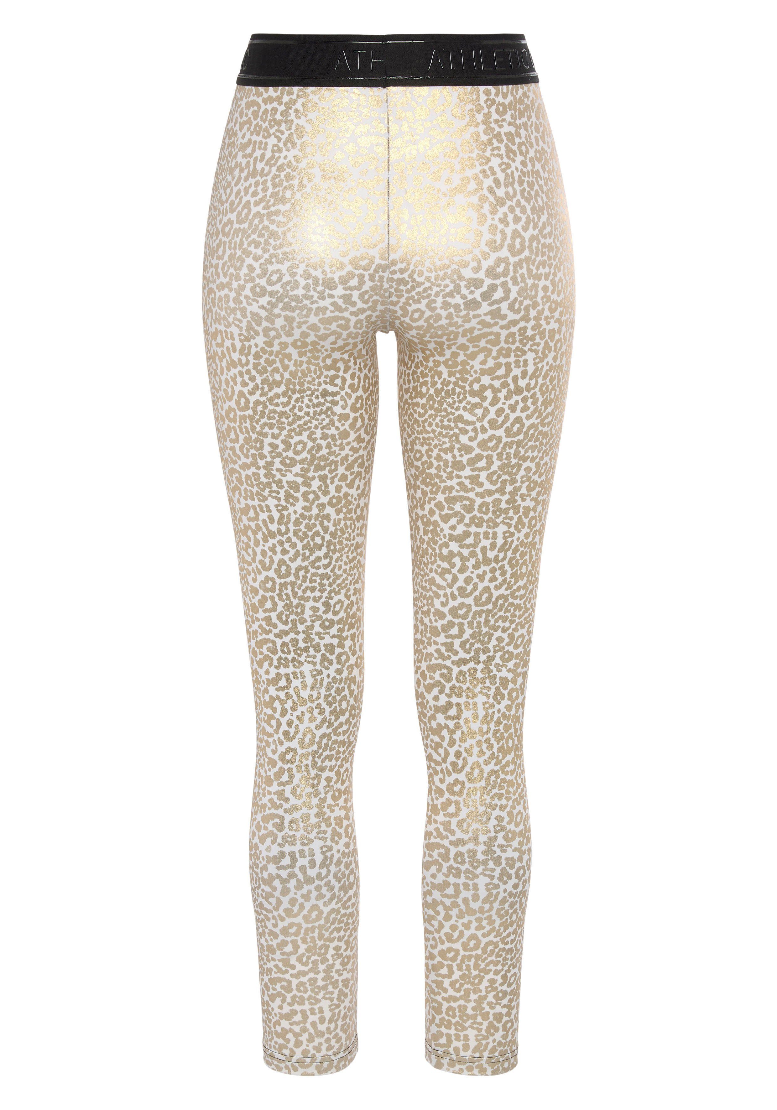 active by Lascana Functionele legging -Sportleggings Sportleggings met glanzend leeuwprint en 3D-tekst op de tailleband