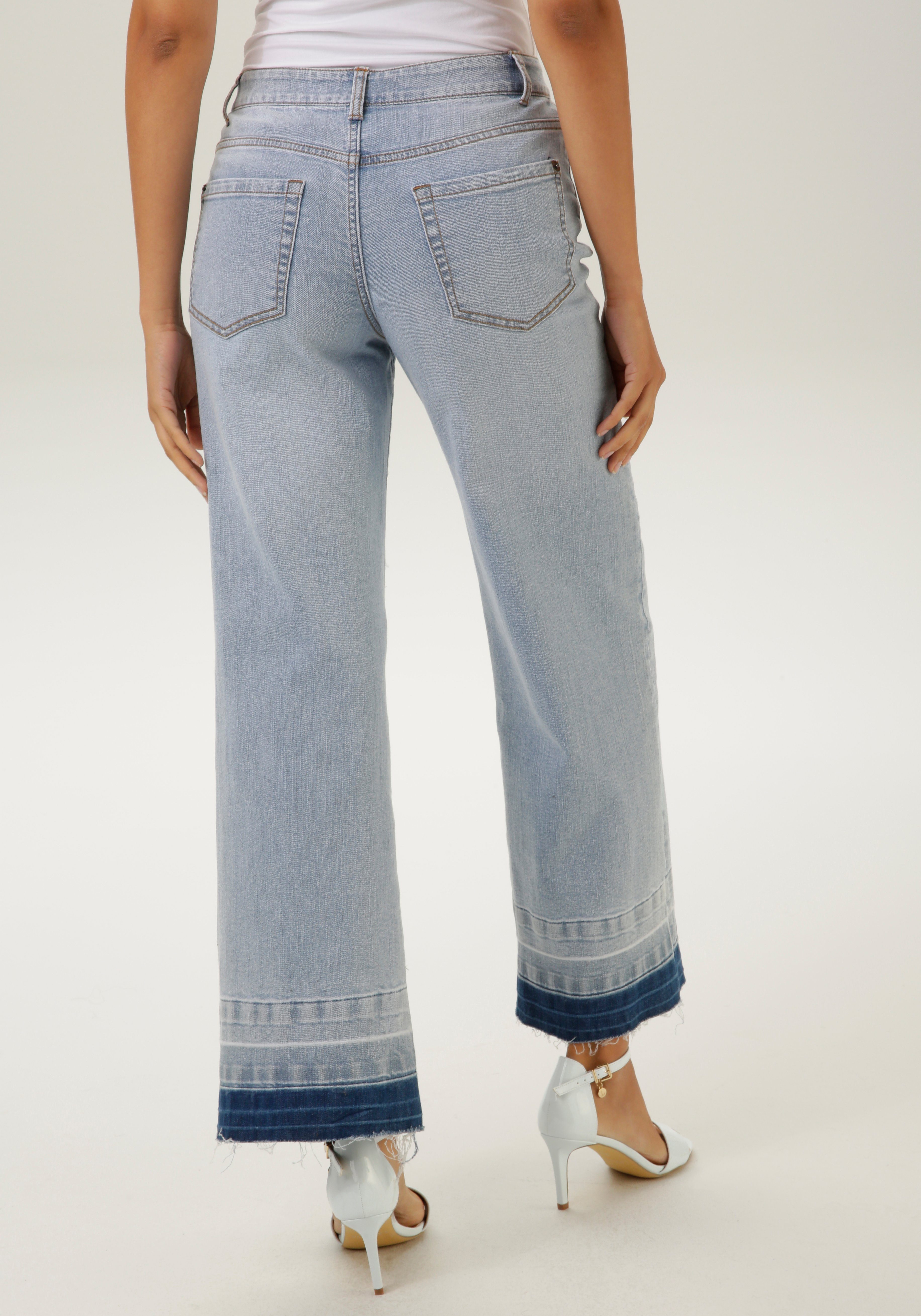 Aniston CASUAL Straight jeans met een trendy wassing op de licht gerafelde zoom