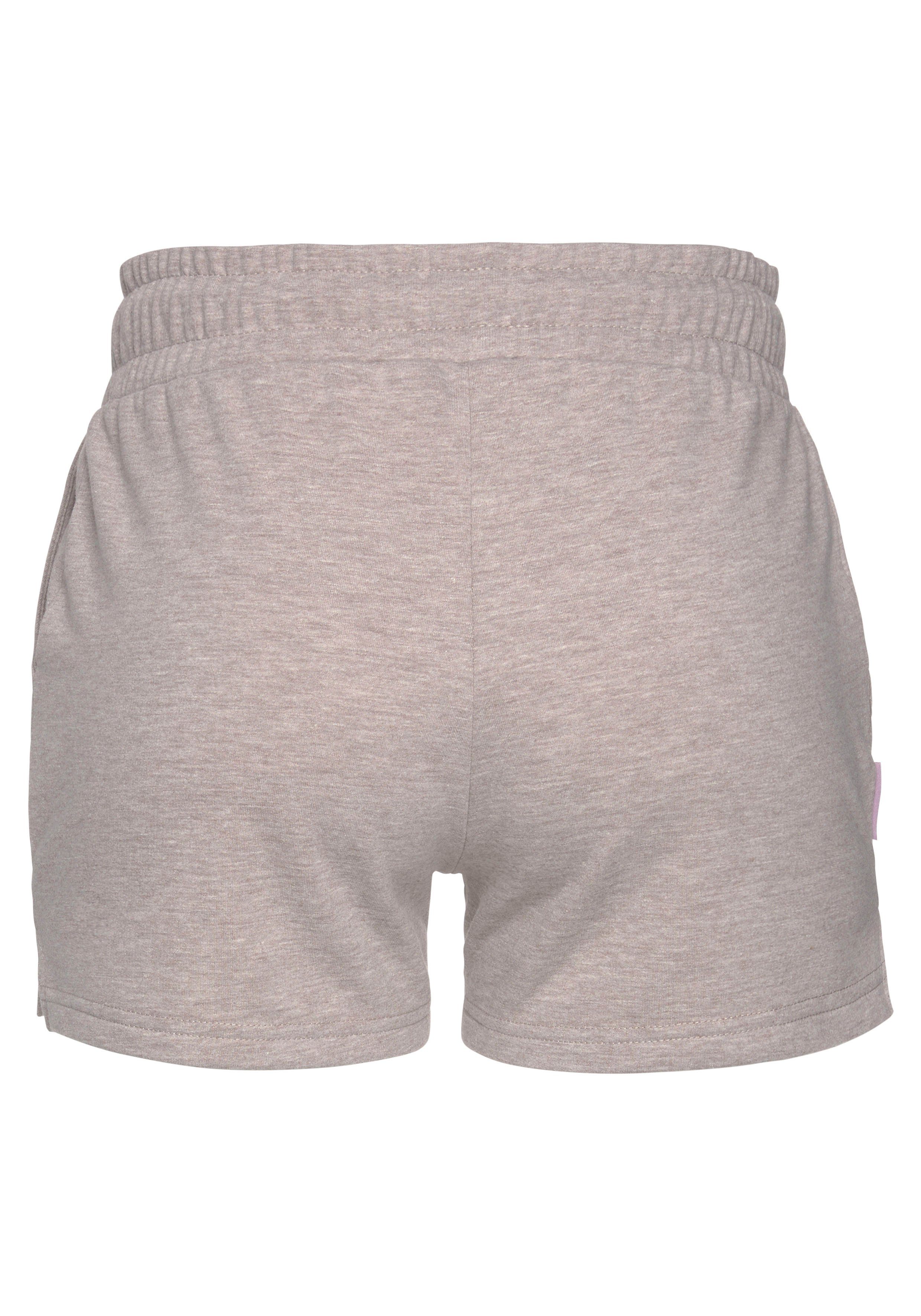 Lascana Sweatshort met logo-borduurwerk, loungepak