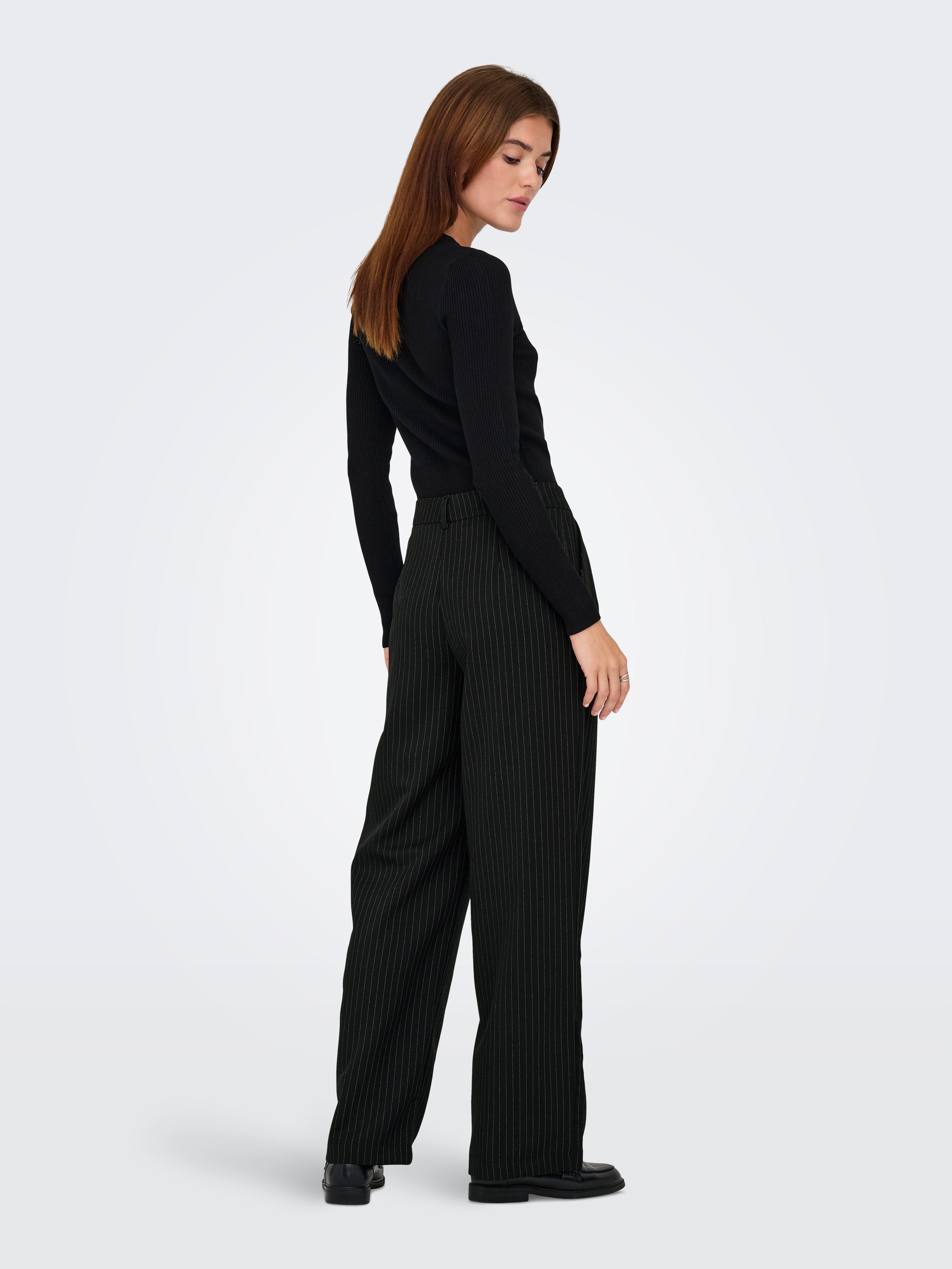 Only Pantalon ONLREINA HW PLEAT STR PINS PANT TLR NOOS