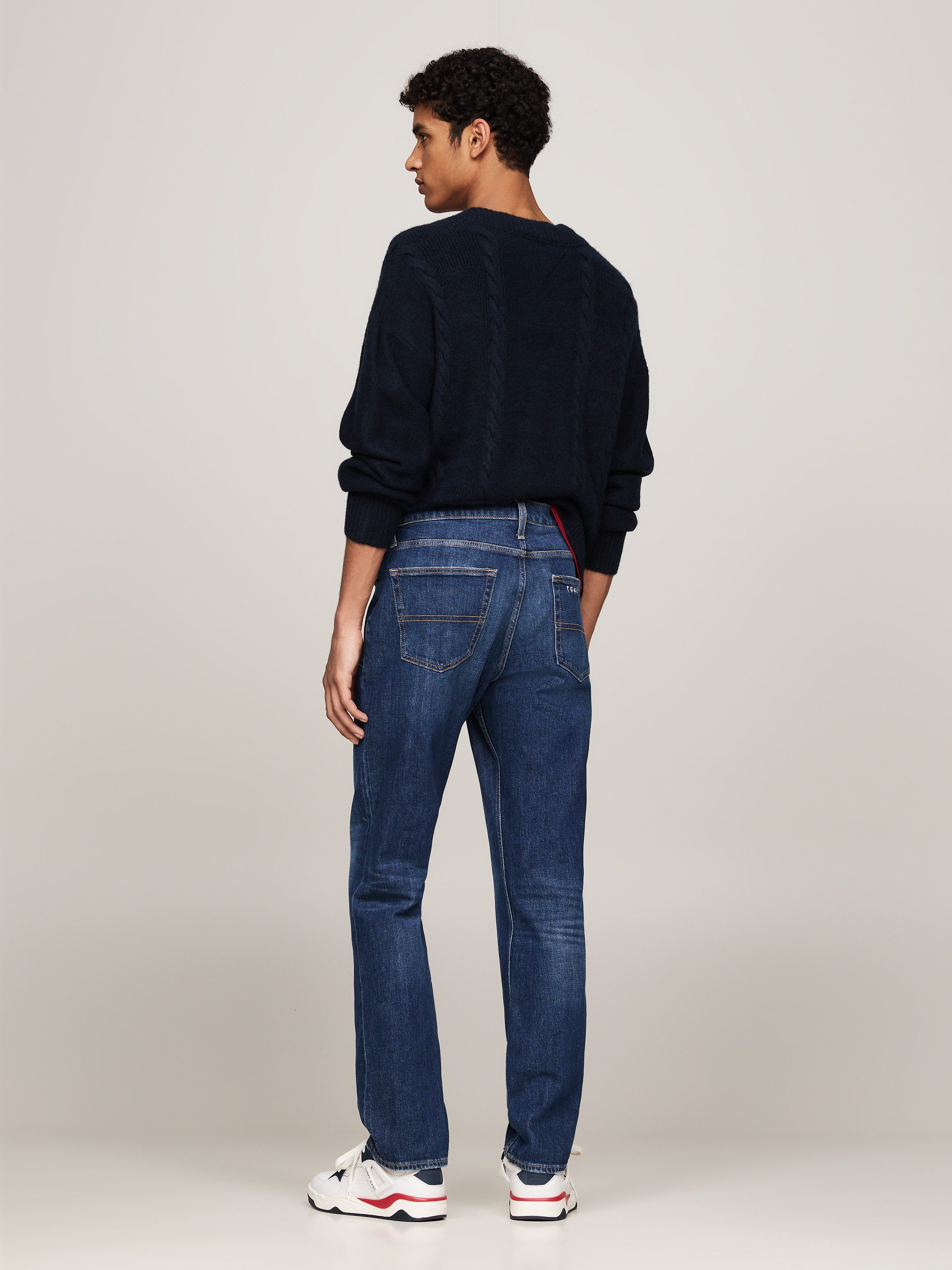 TOMMY JEANS Slim fit jeans RYAN SLIM STRAIGHT met gestempeld logo