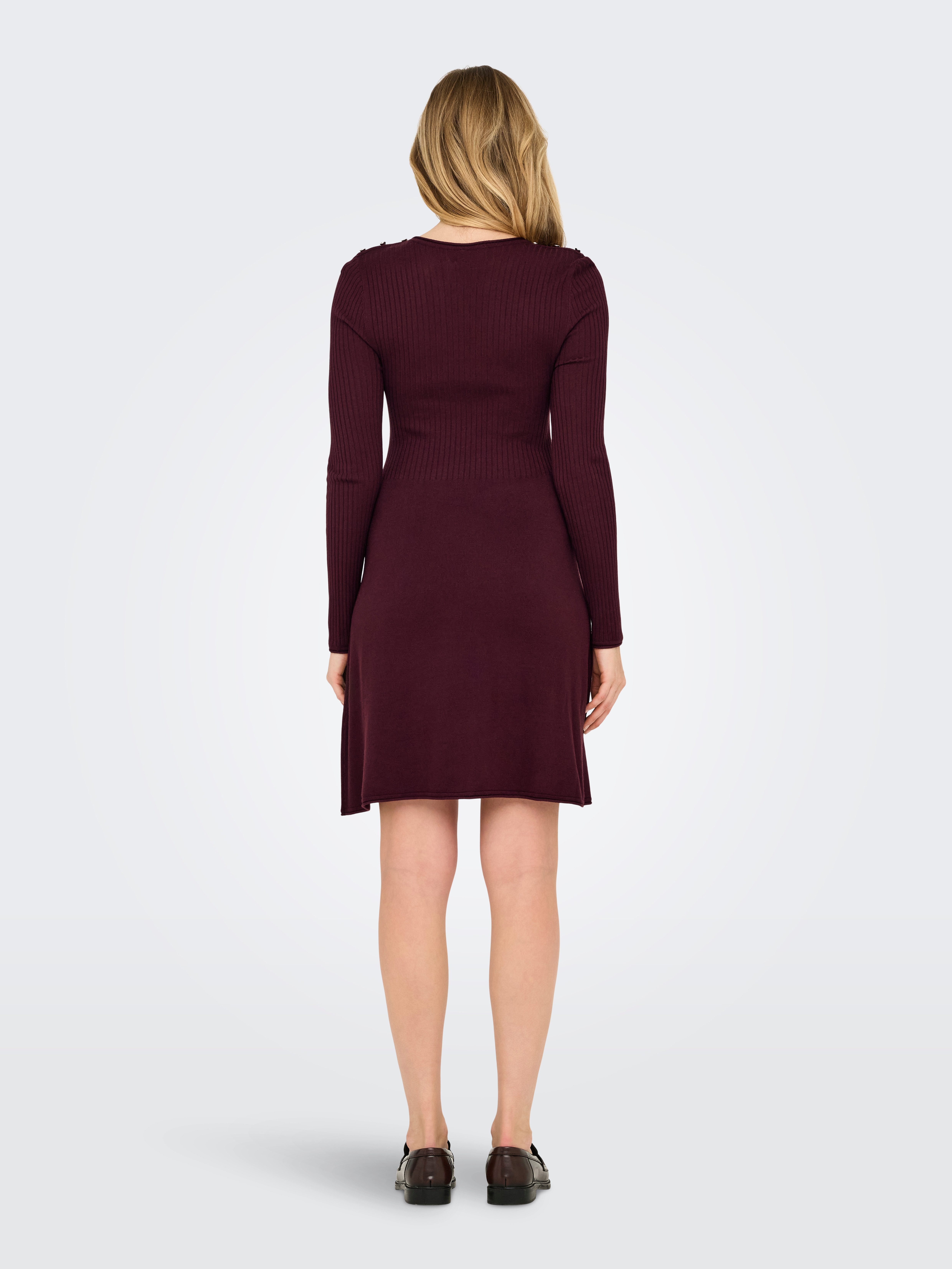 Only Midi-jurk ONLMILA SL BUTTON O-NECK DRESS EX KNT