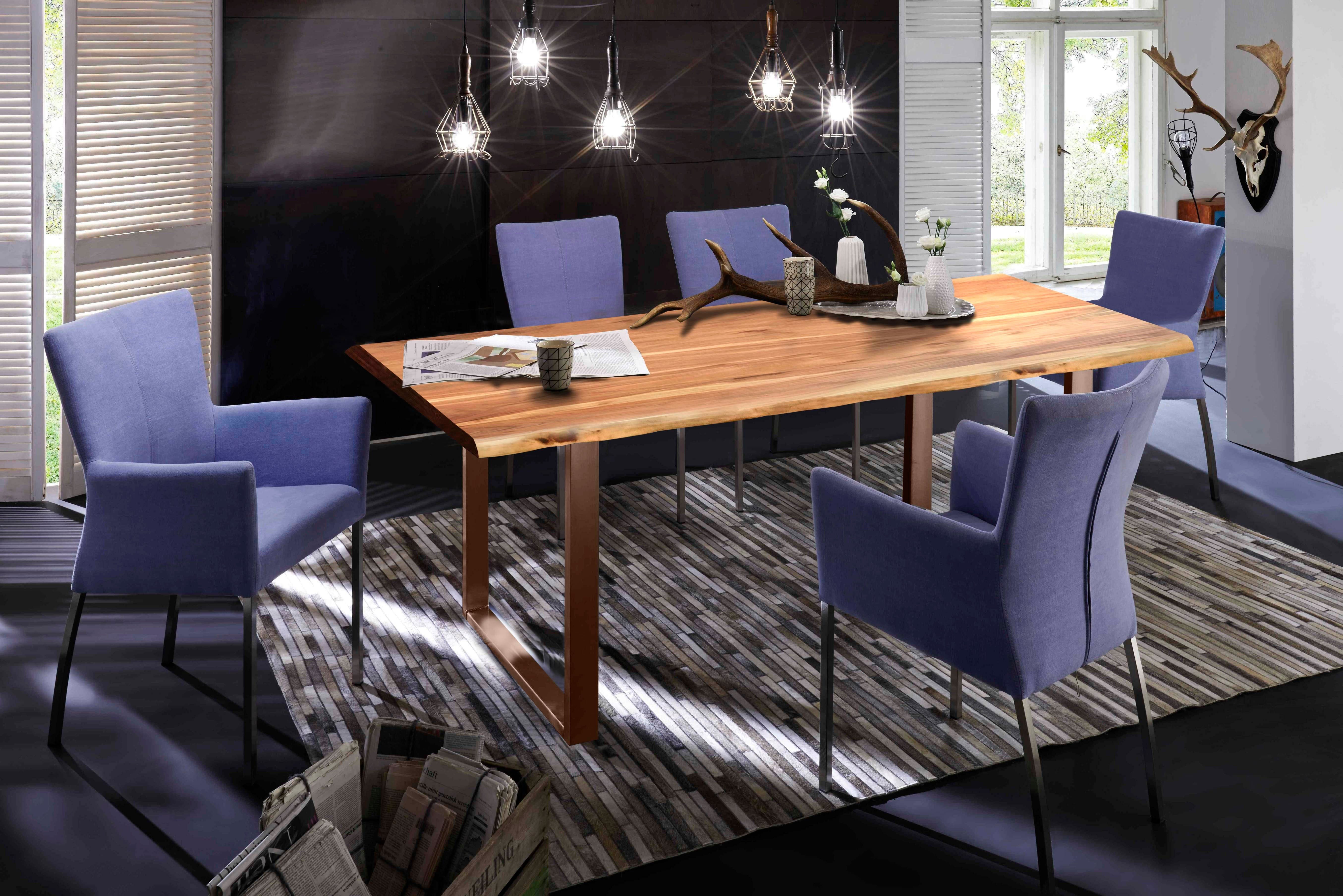 SIT Tafel met hout met boomrand alsof gegroeid