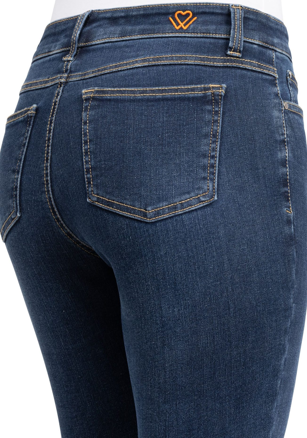 wonderjeans Bootcut jeans met iets uitlopende pijpen