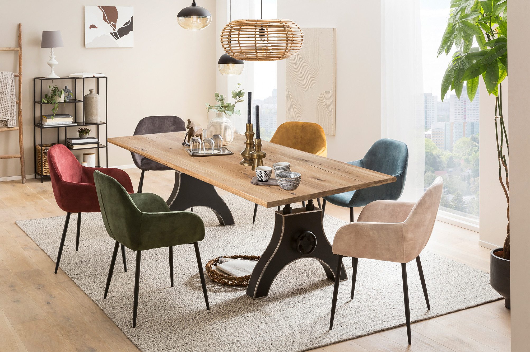SIT Eettafel uitgesproken nerf met takgaten eettafels beige